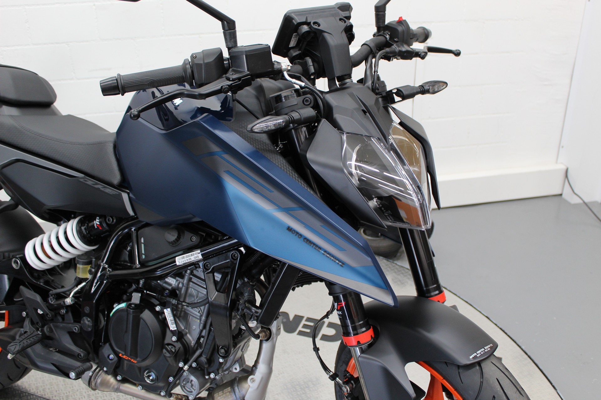 KTM 125 Duke-image-7