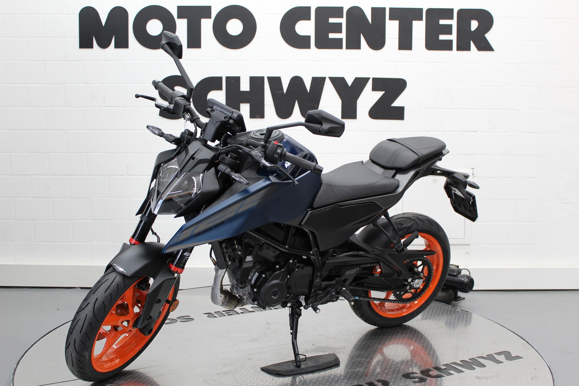 KTM 125 Duke-image-4