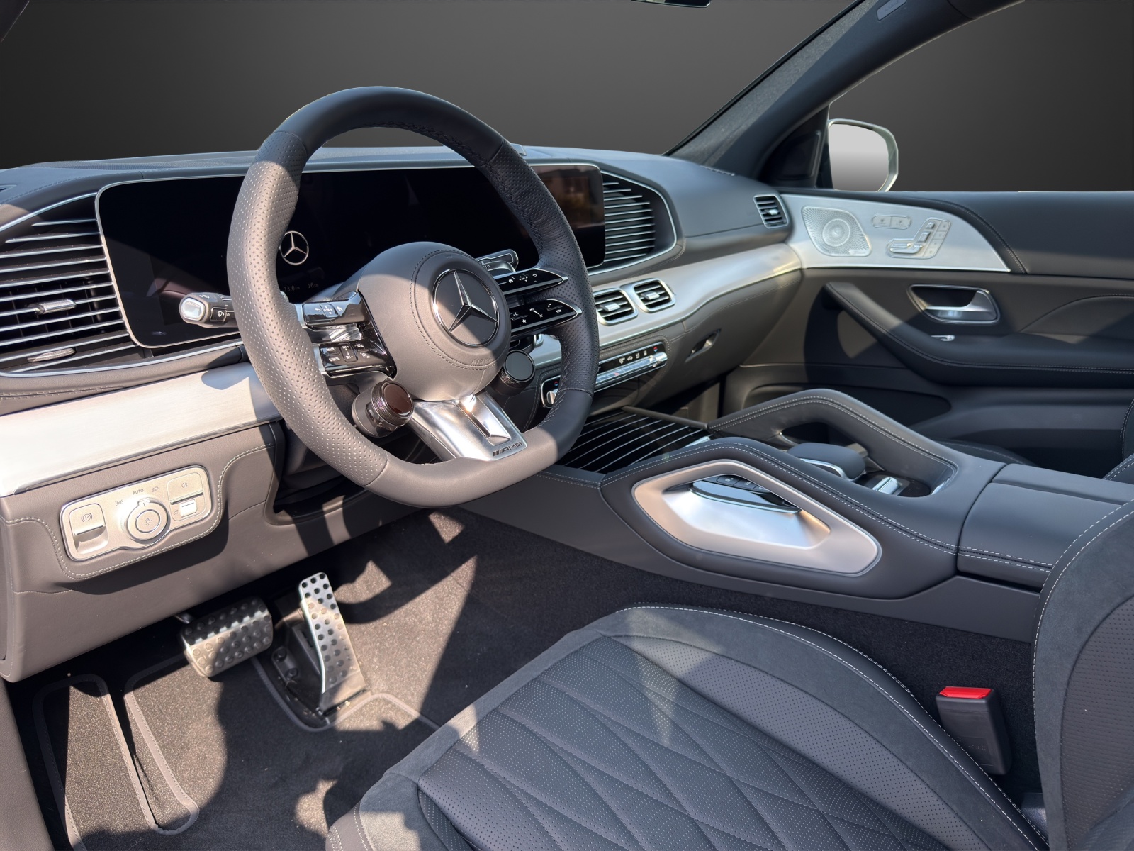 MERCEDES-BENZ GLE Coupé 53 AMG Hybrid EQ Star 4Matic+ 9G-Tronic-image-9