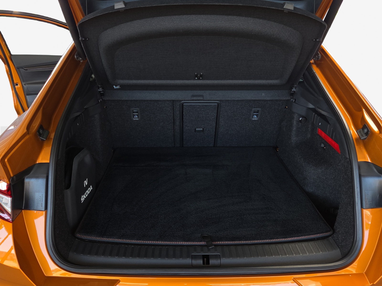 SKODA Enyaq Coupé RS iV 80 4x4-image-12