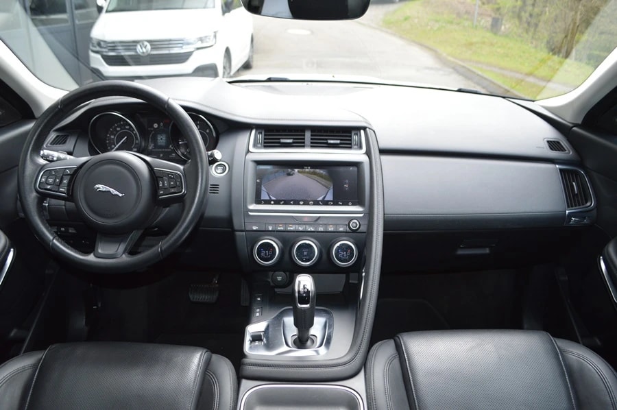 JAGUAR E-Pace 2.0d D150 S AWD Automatik-image-9