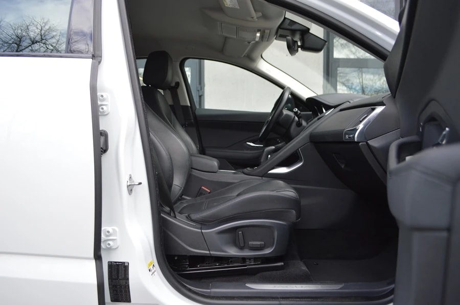 JAGUAR E-Pace 2.0d D150 S AWD Automatik-image-6