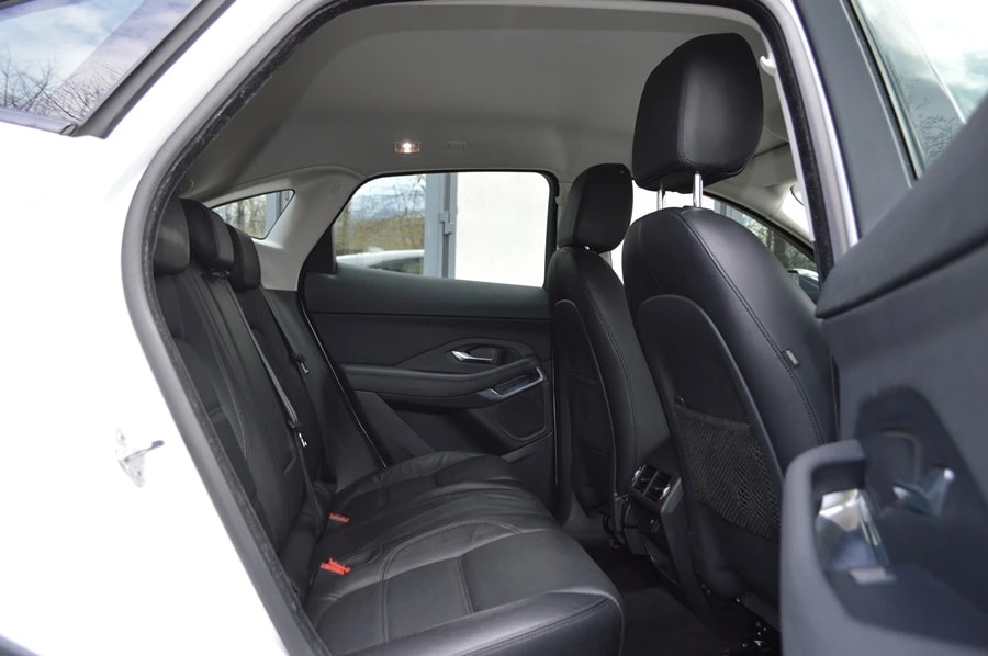 JAGUAR E-Pace 2.0d D150 S AWD Automatik-image-8
