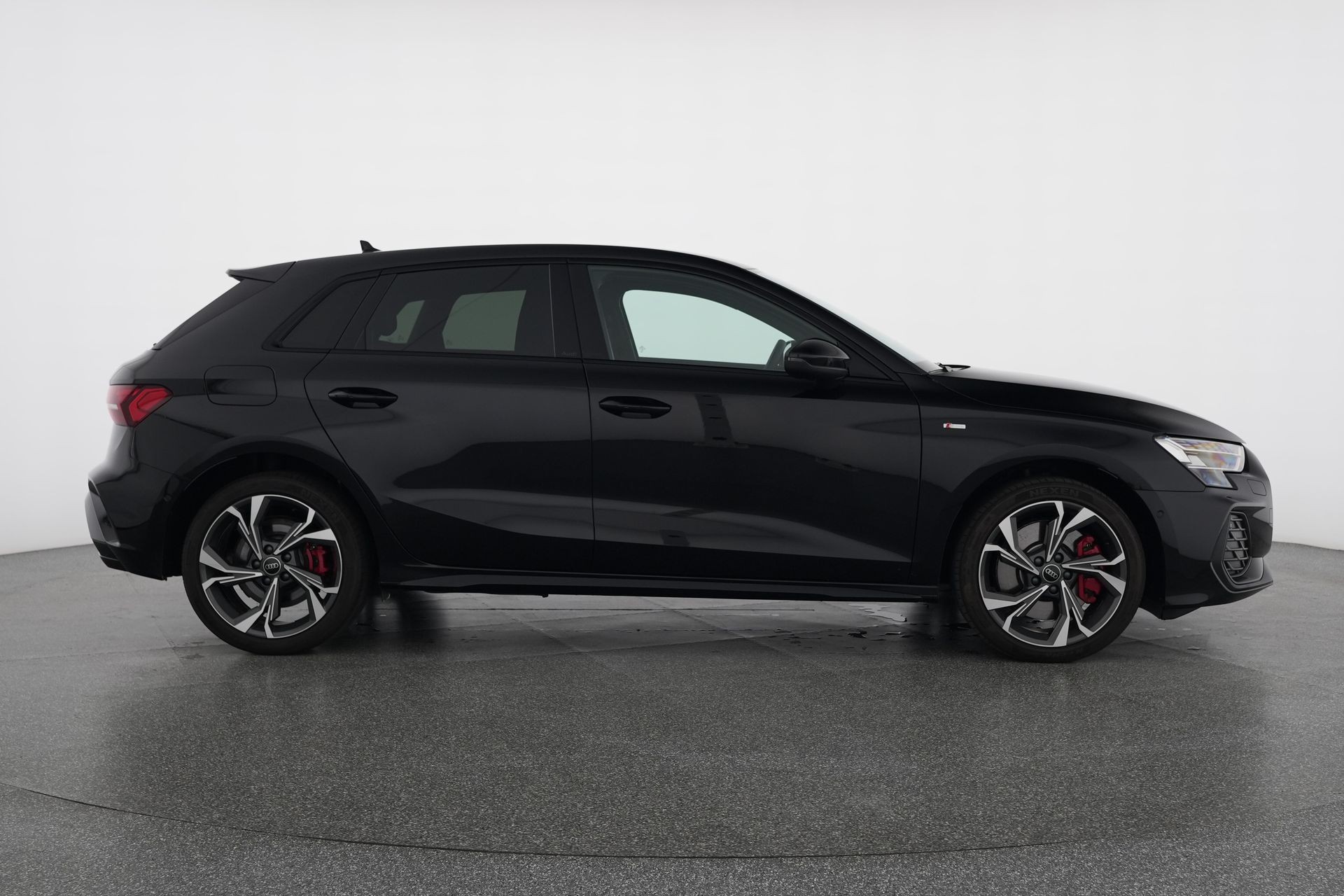 AUDI A3 Sportback 45 TFSI e S line Attraction S-tronic-image-5