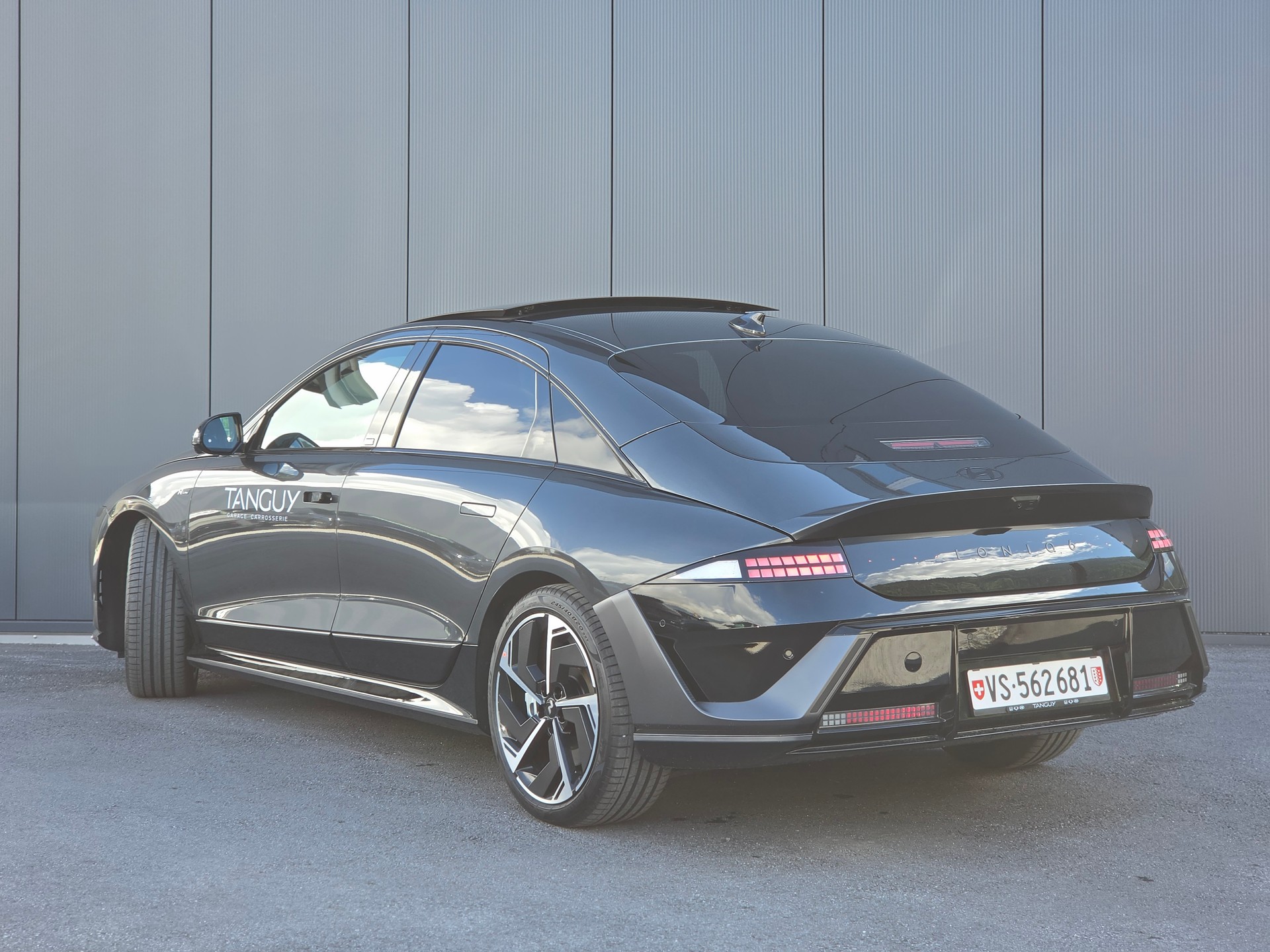 HYUNDAI Ioniq 6 84kWh N Line 4WD-image-1