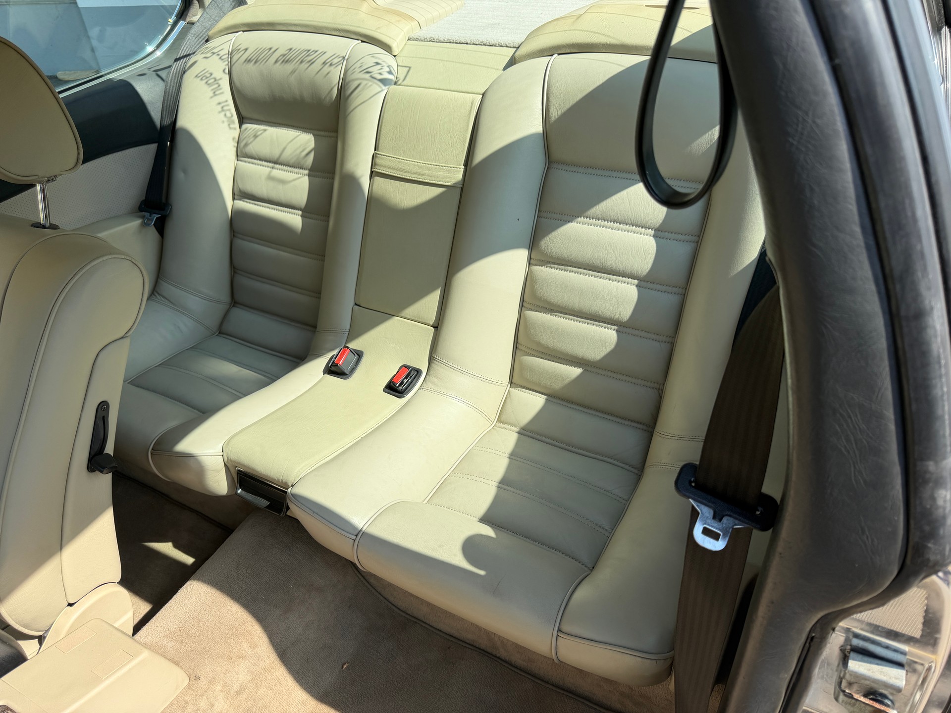 BMW 635CSi-image-12