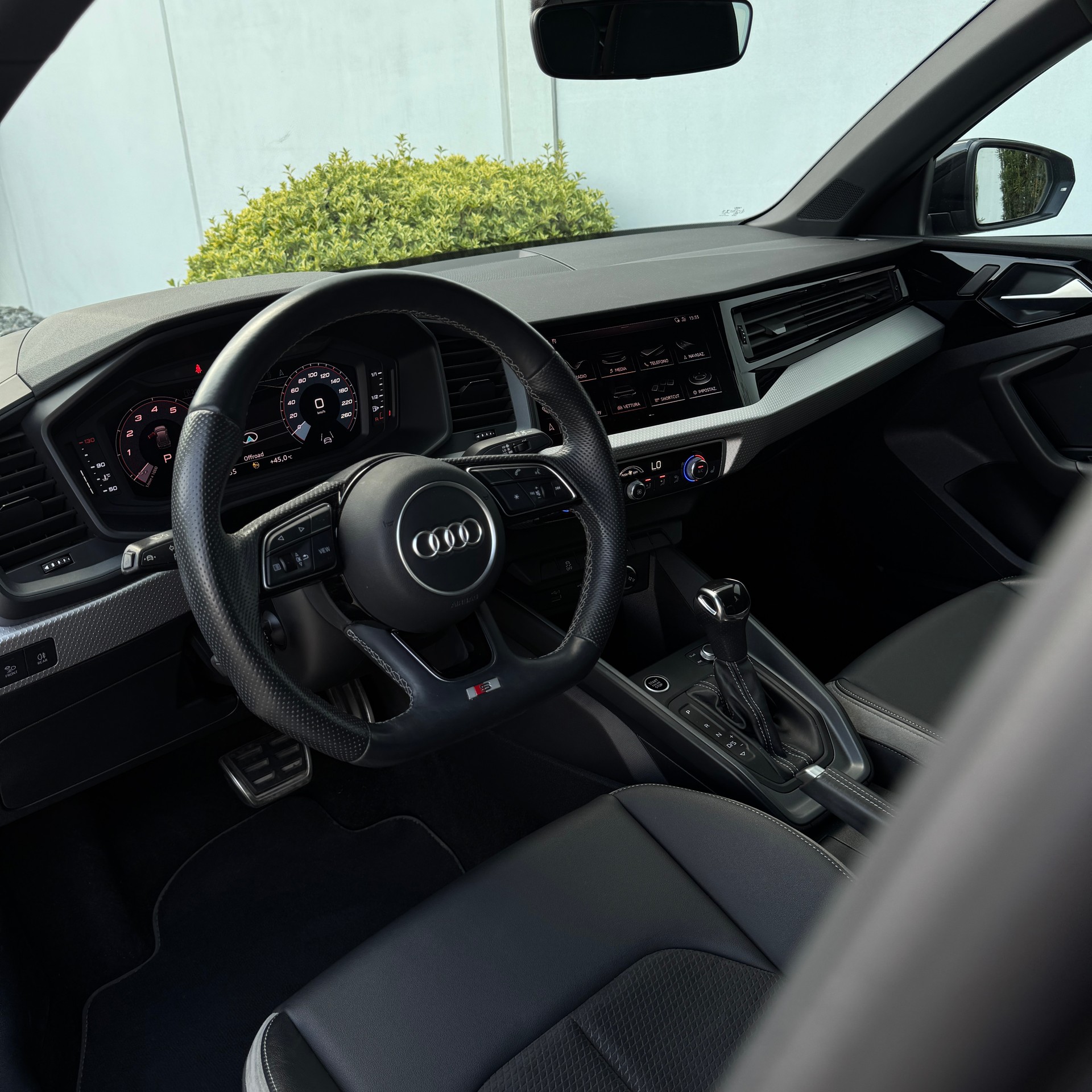AUDI A1 Sportback 35 TFSI S Line S-tronic-image-7