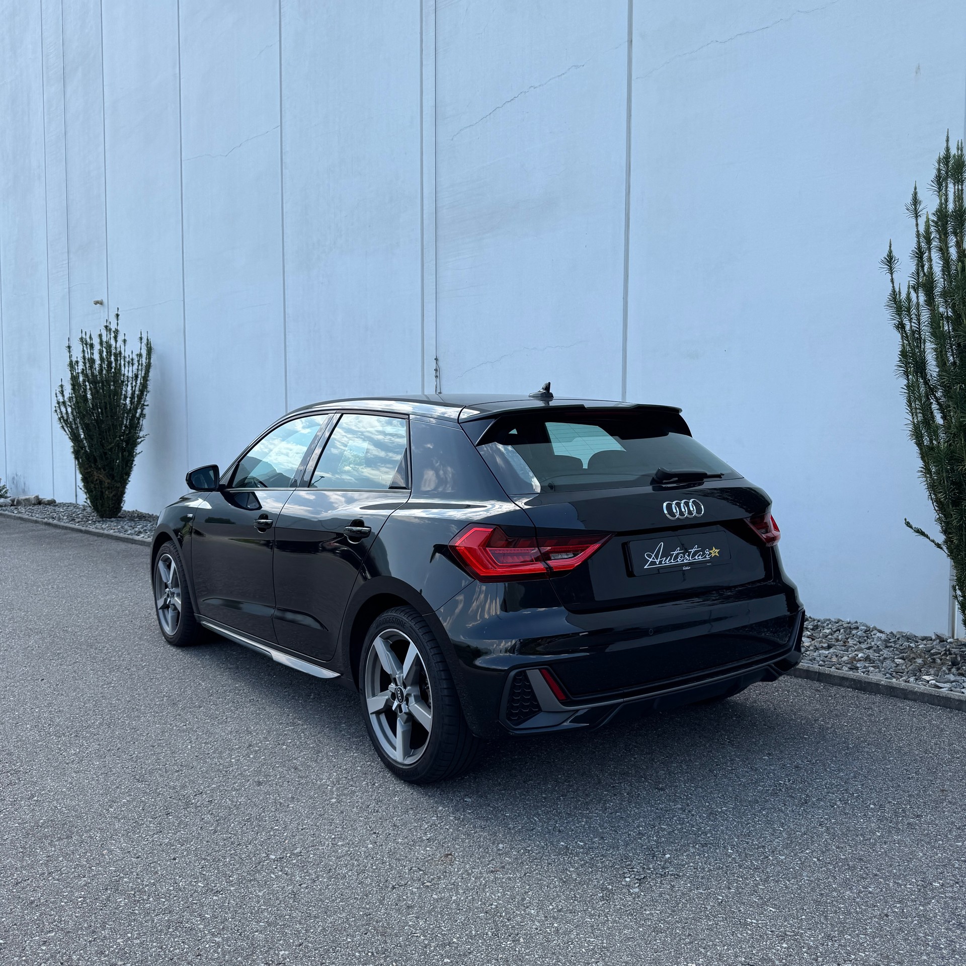 AUDI A1 Sportback 35 TFSI S Line S-tronic-image-4