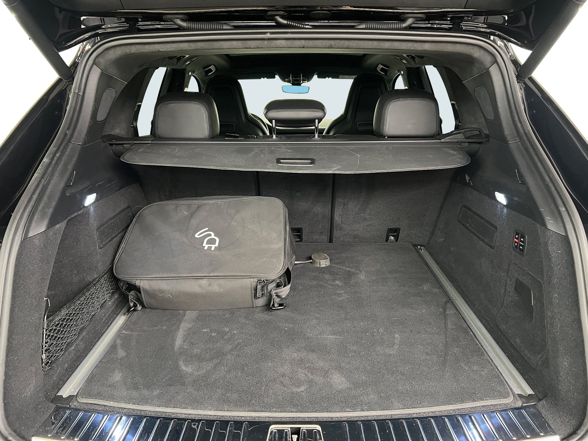 PORSCHE Cayenne Turbo S E-Hybrid-image-14