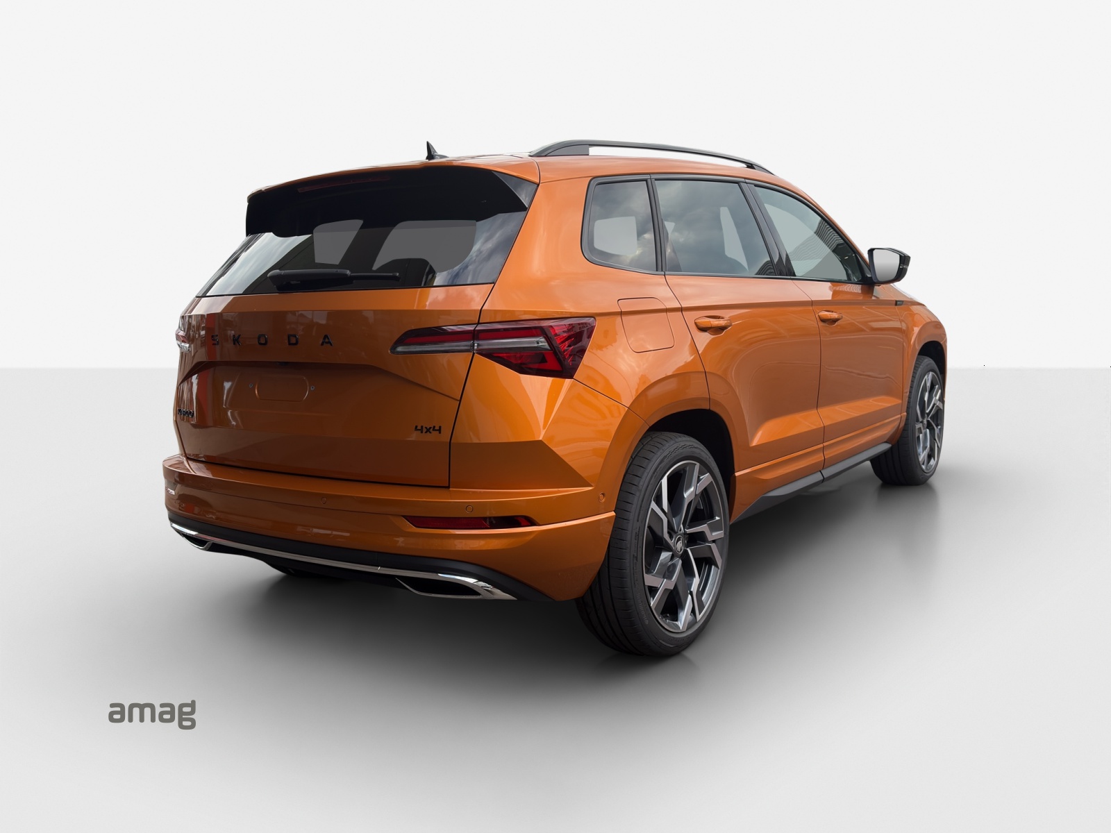 SKODA Karoq 2.0 TSI SportLine 4x4 DSG-image-4