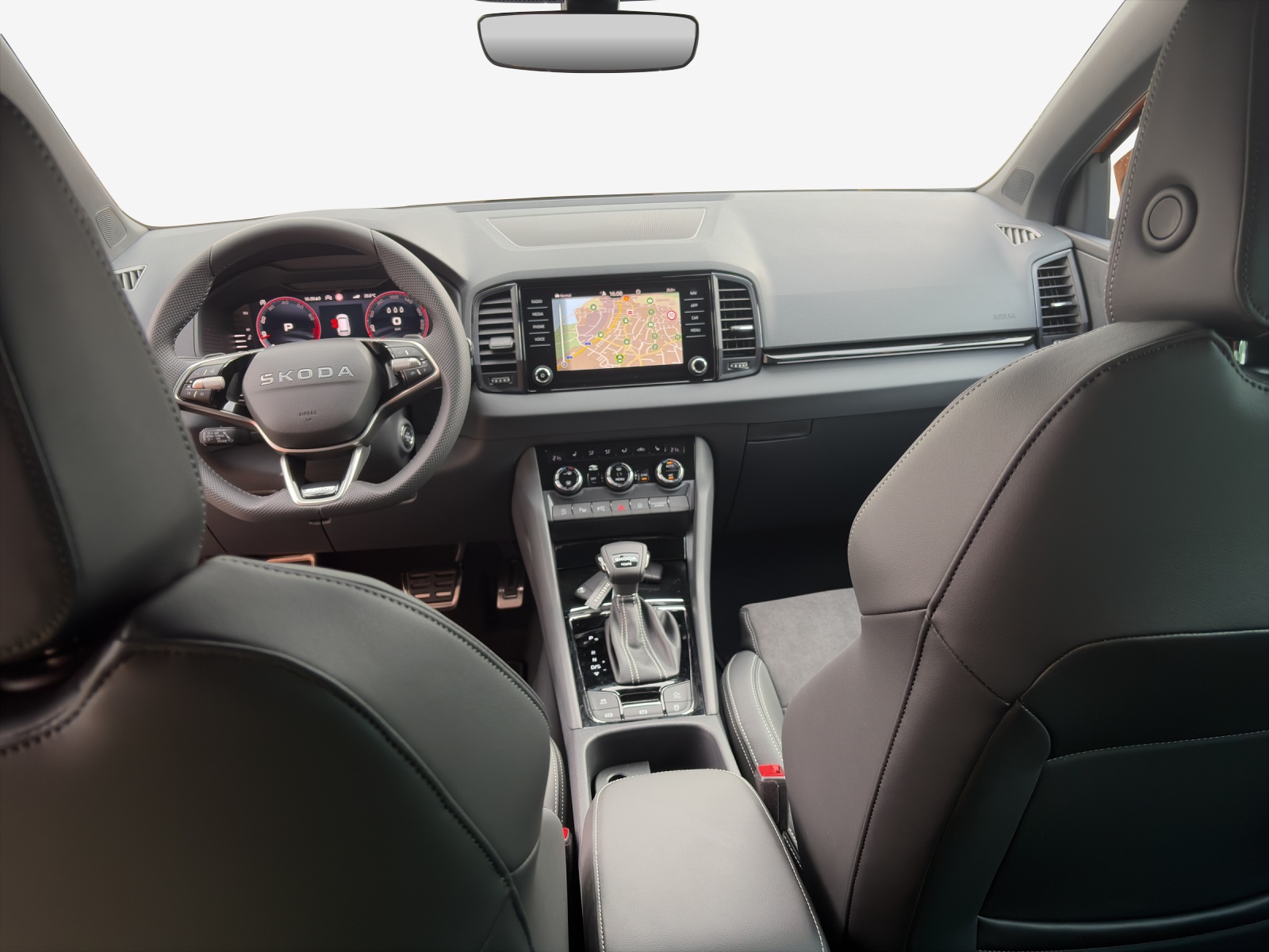 SKODA Karoq 2.0 TSI SportLine 4x4 DSG-image-8