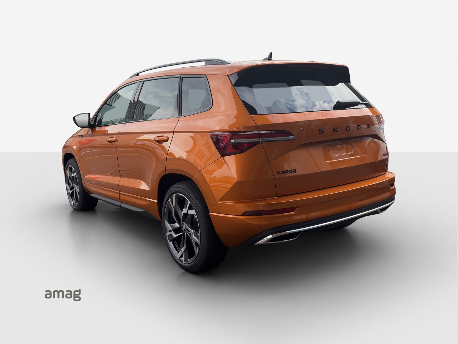 SKODA Karoq 2.0 TSI SportLine 4x4 DSG-image-2
