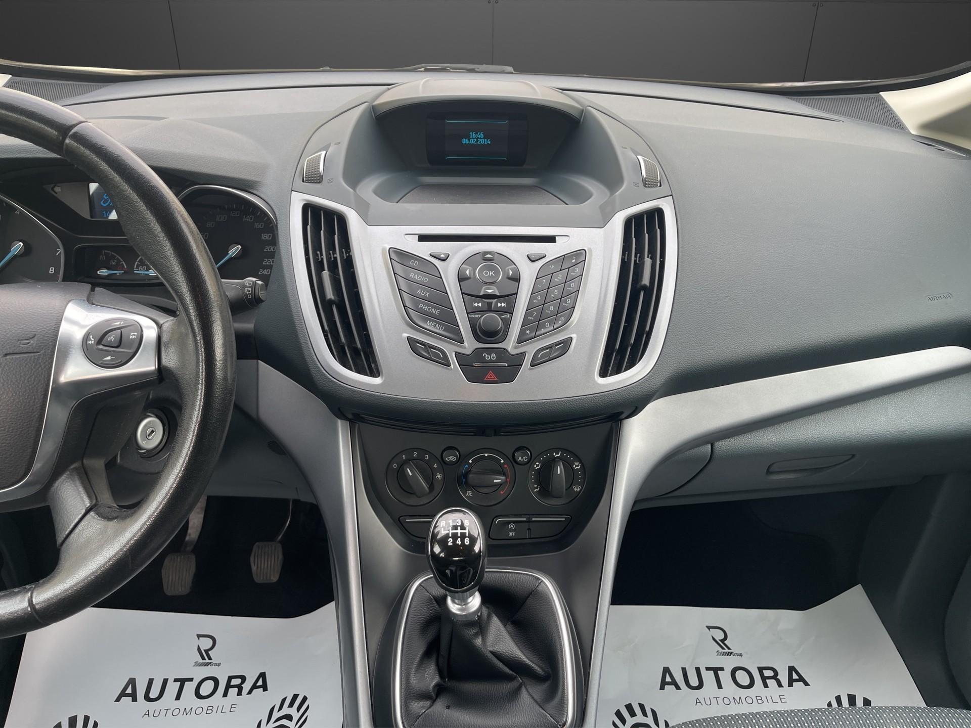 FORD C-Max 1.0 SCTi Titanium-image-10