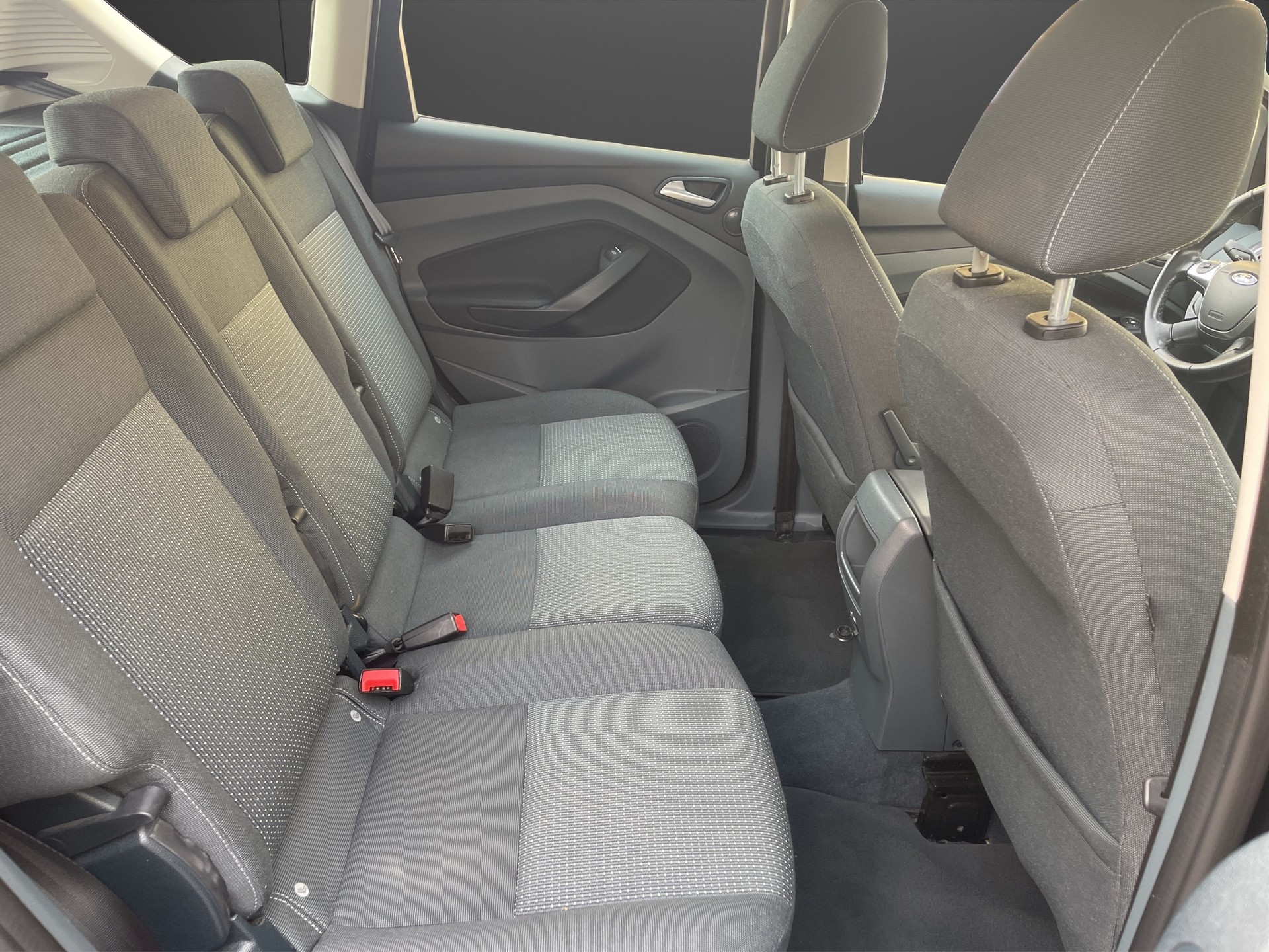 FORD C-Max 1.0 SCTi Titanium-image-14