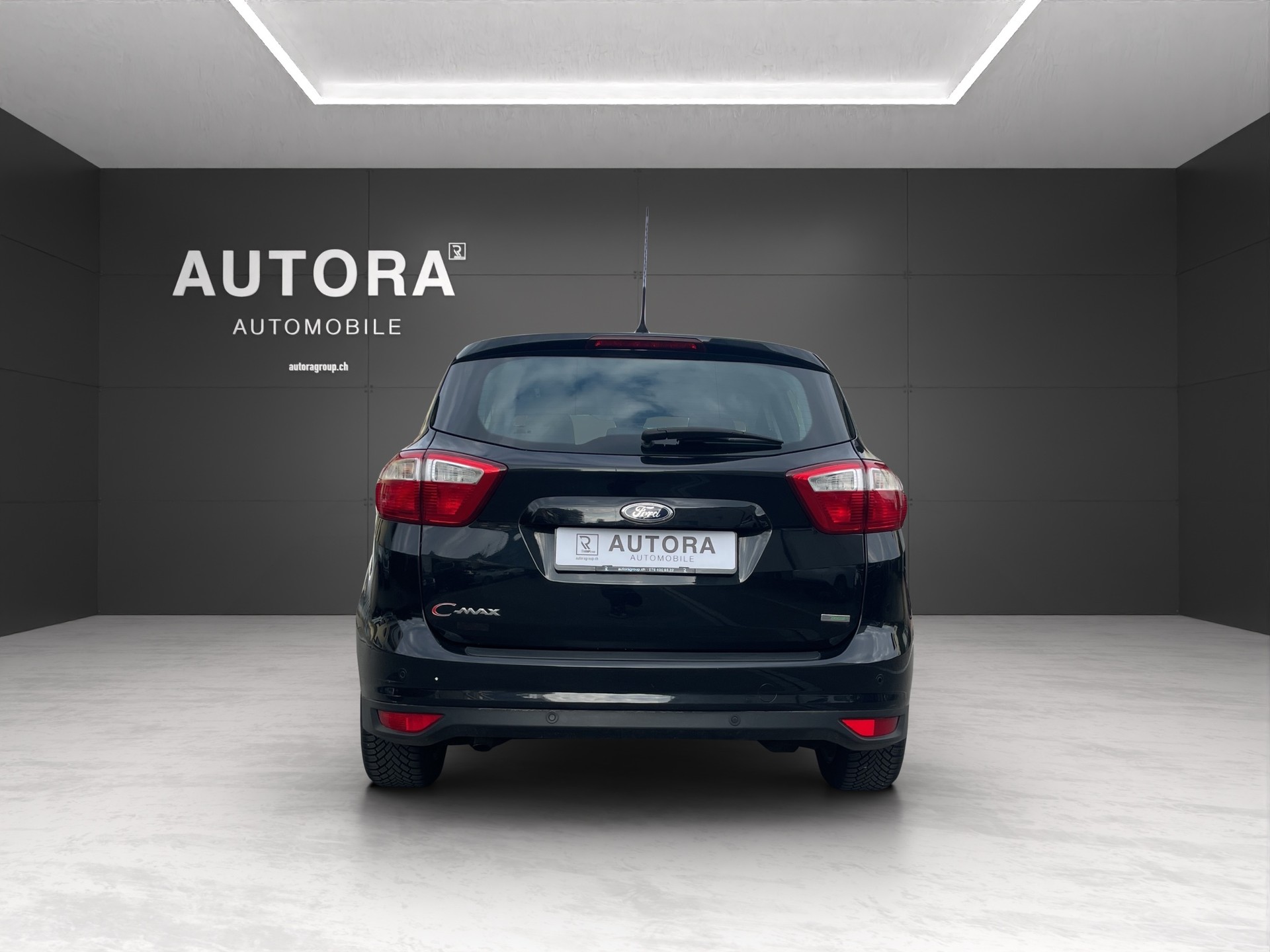 FORD C-Max 1.0 SCTi Titanium-image-4