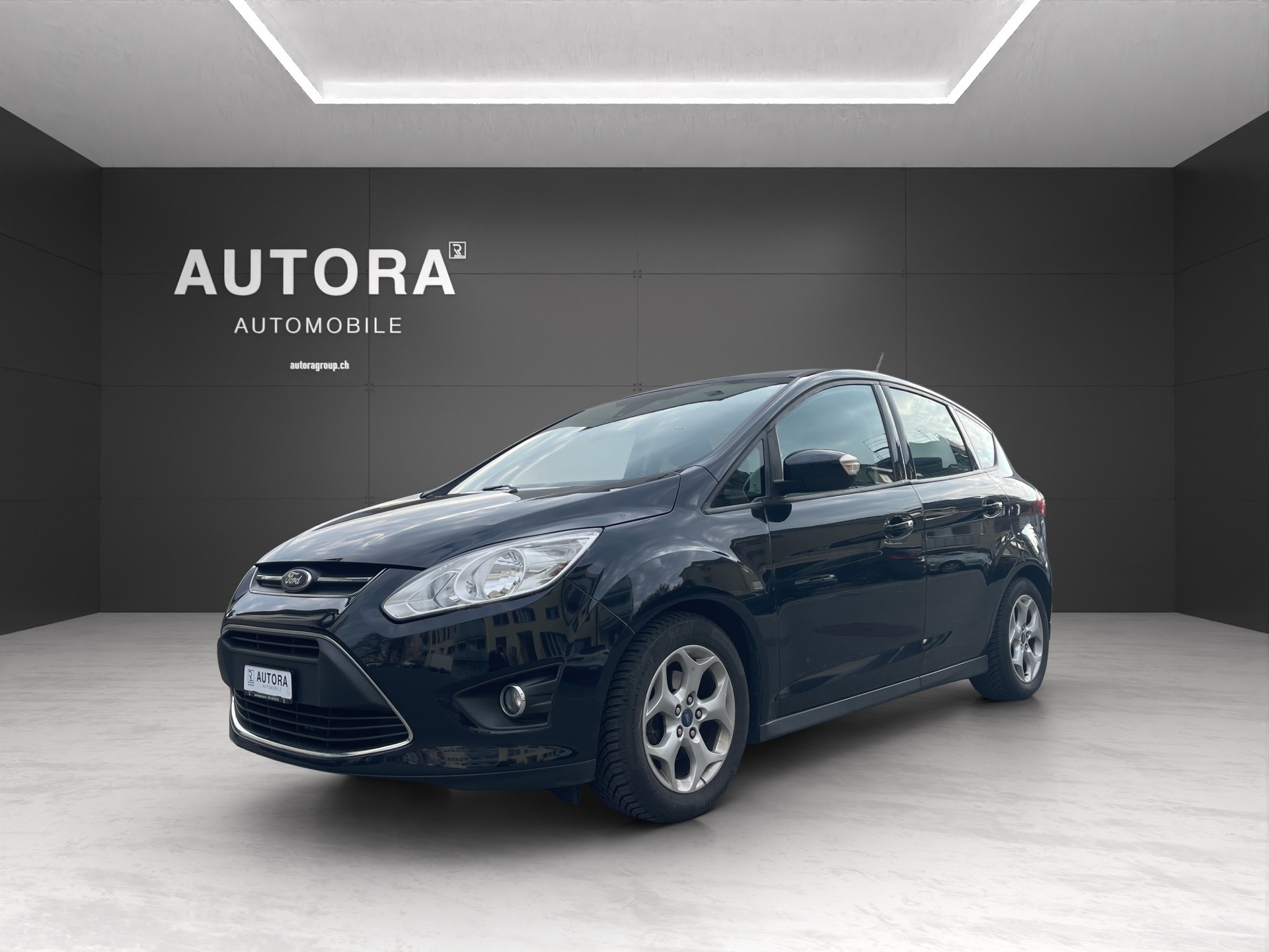FORD C-Max 1.0 SCTi Titanium-image-0