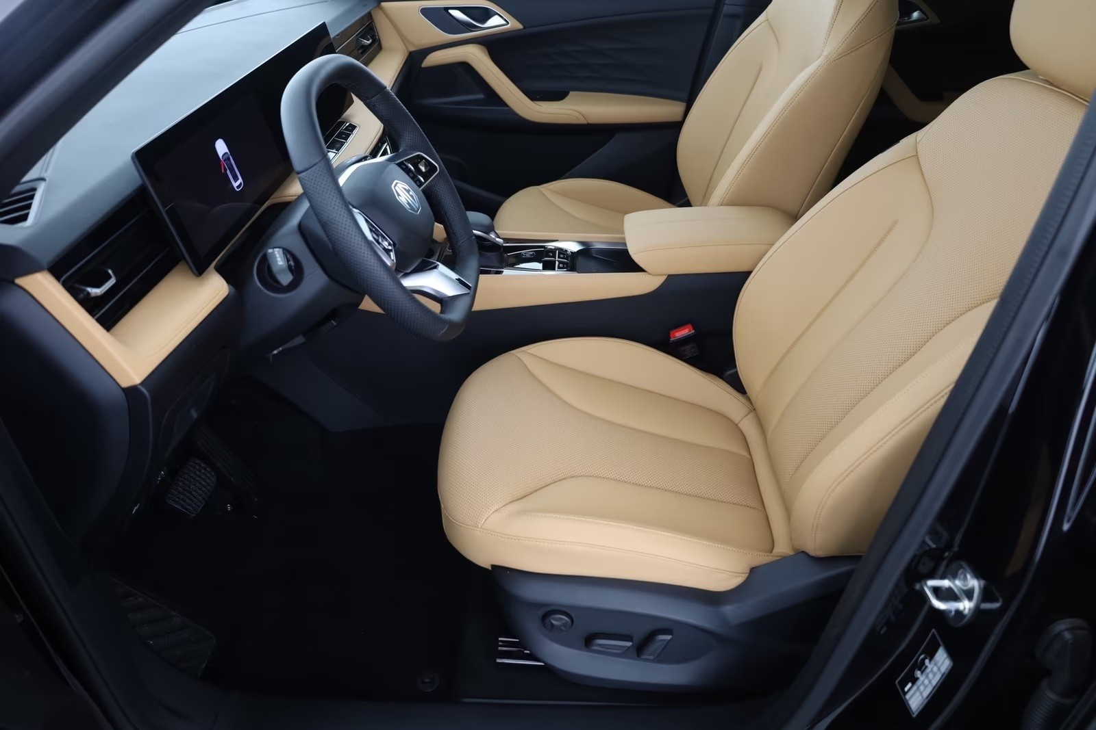 MG 1.5 T-GDI Luxury Automat-image-8