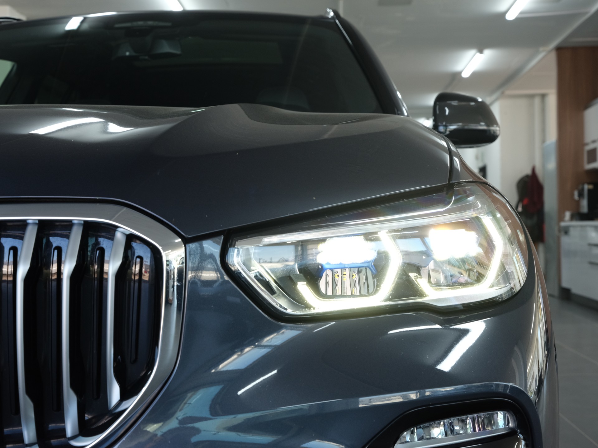 BMW X5 xDrive45e M Sport Steptronic *Panorama* *360 Kamera* *Live Cockpit*-image-11