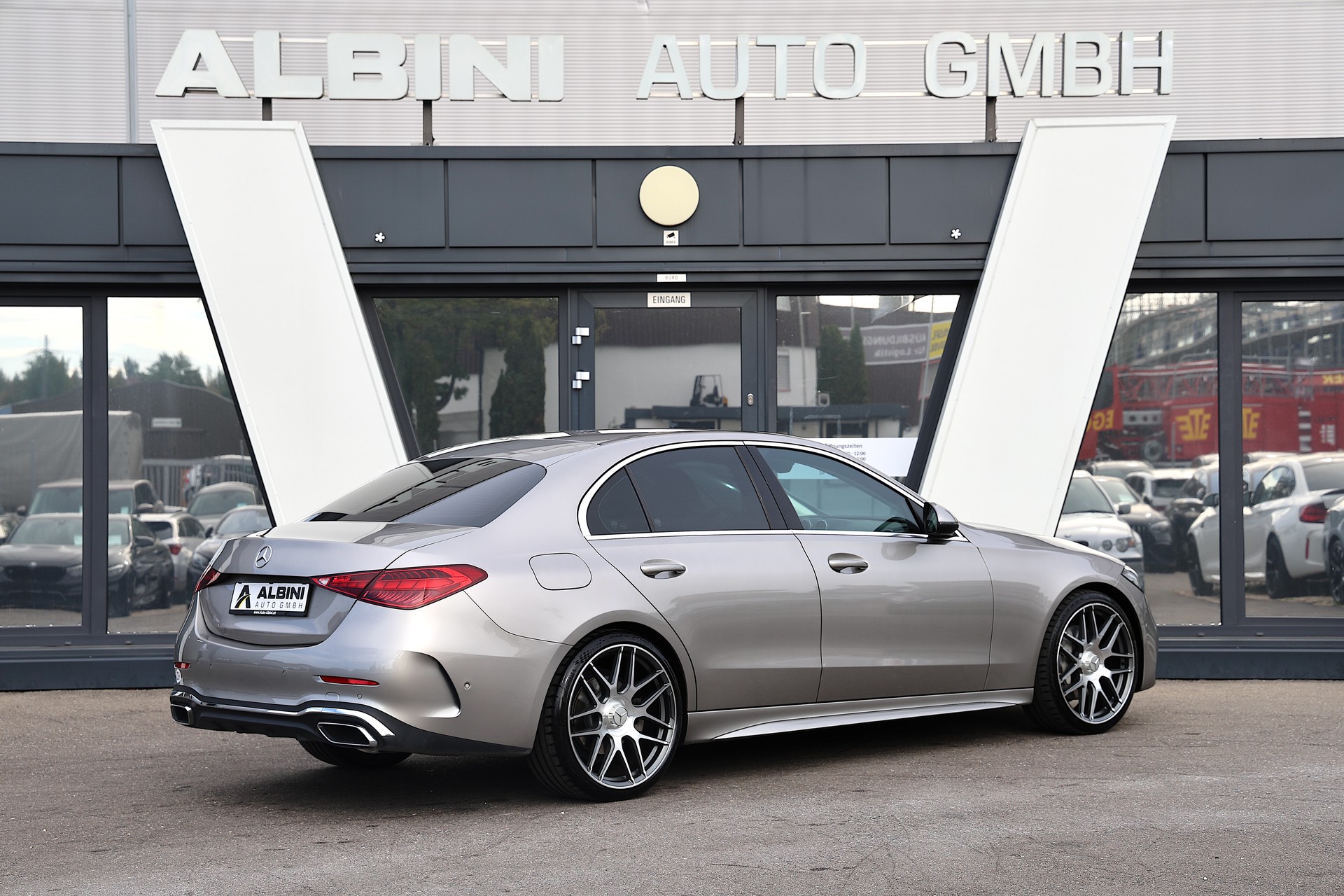 MERCEDES-BENZ C 300 AMG Line-image-5