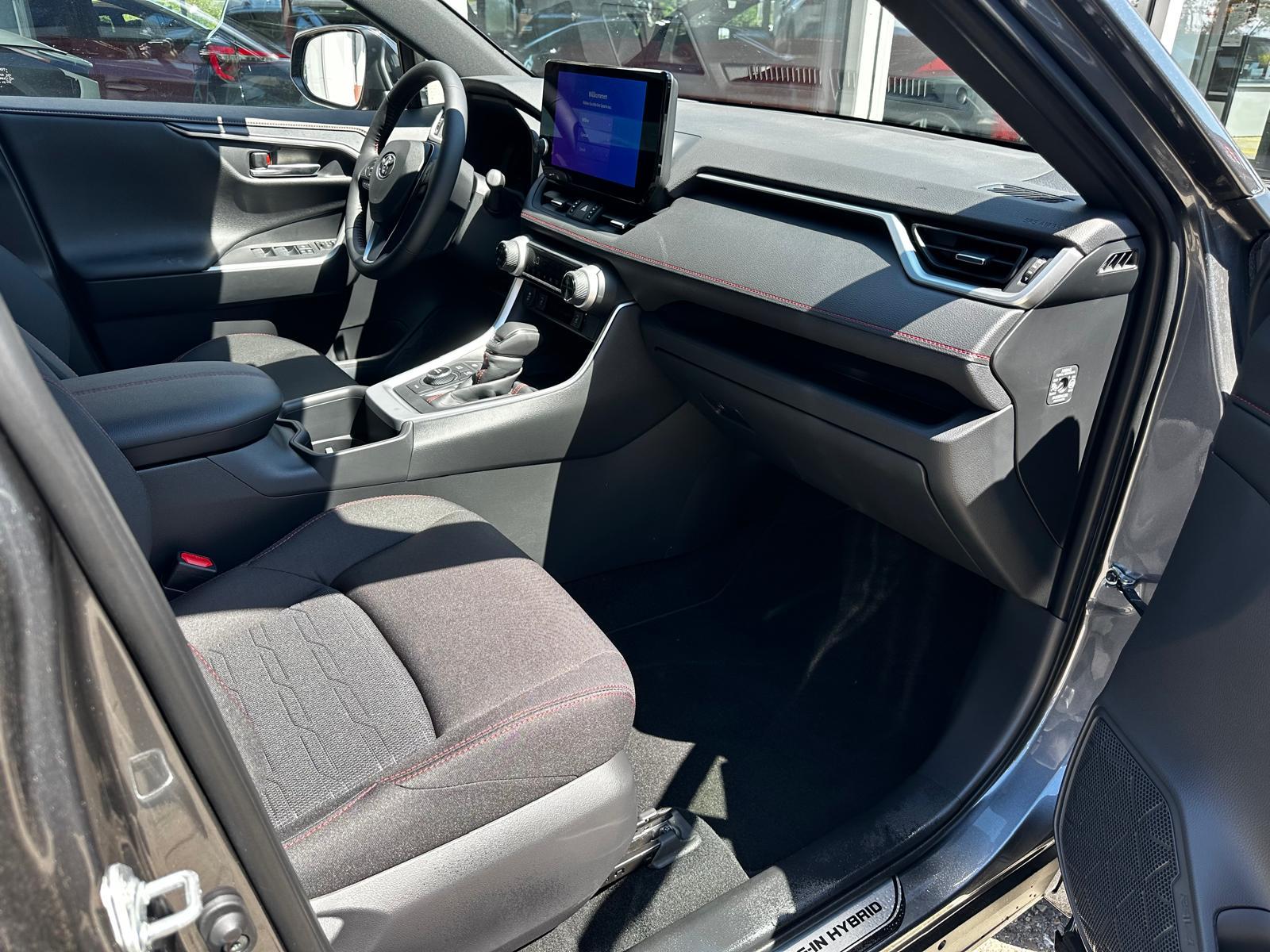 TOYOTA RAV4 2.5 Plug-In-Hybrid Trend-image-12