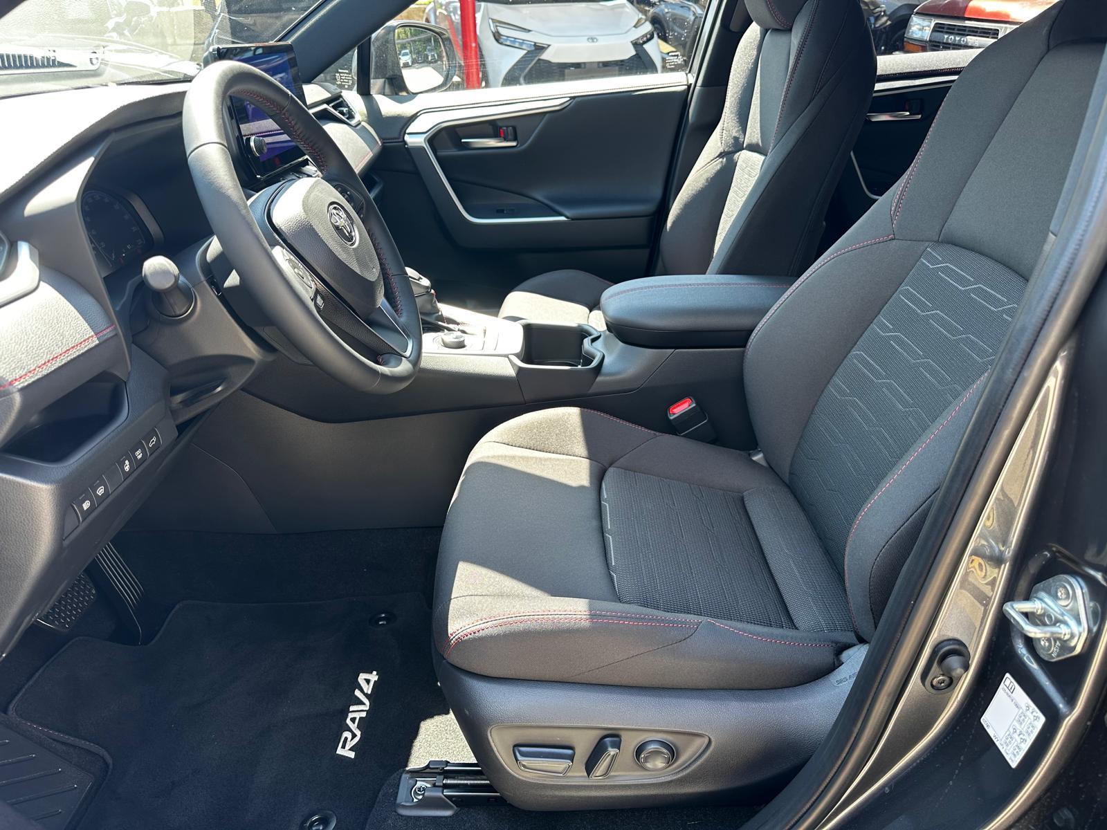 TOYOTA RAV4 2.5 Plug-In-Hybrid Trend-image-8
