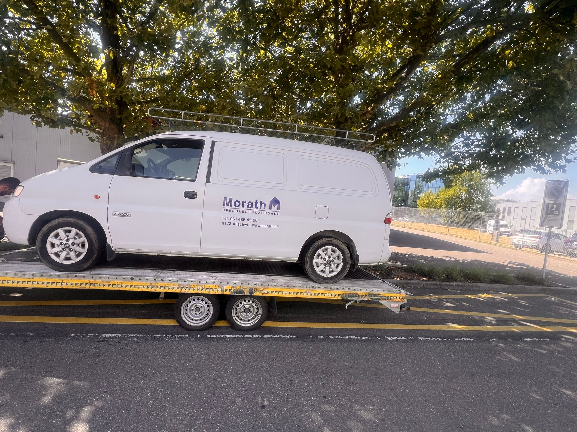 HYUNDAI H-1 2500 CRDi-image-6