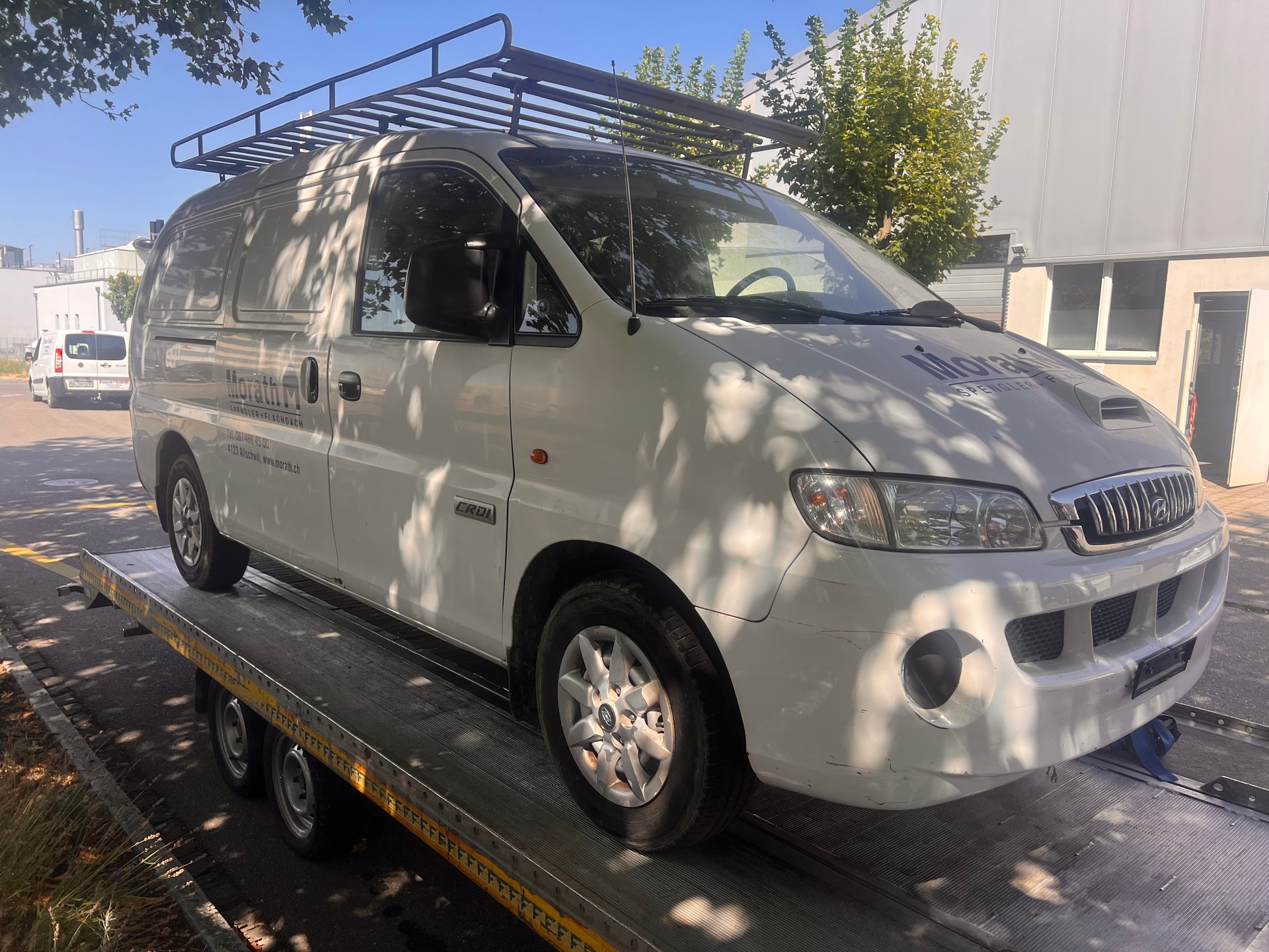 HYUNDAI H-1 2500 CRDi-image-2