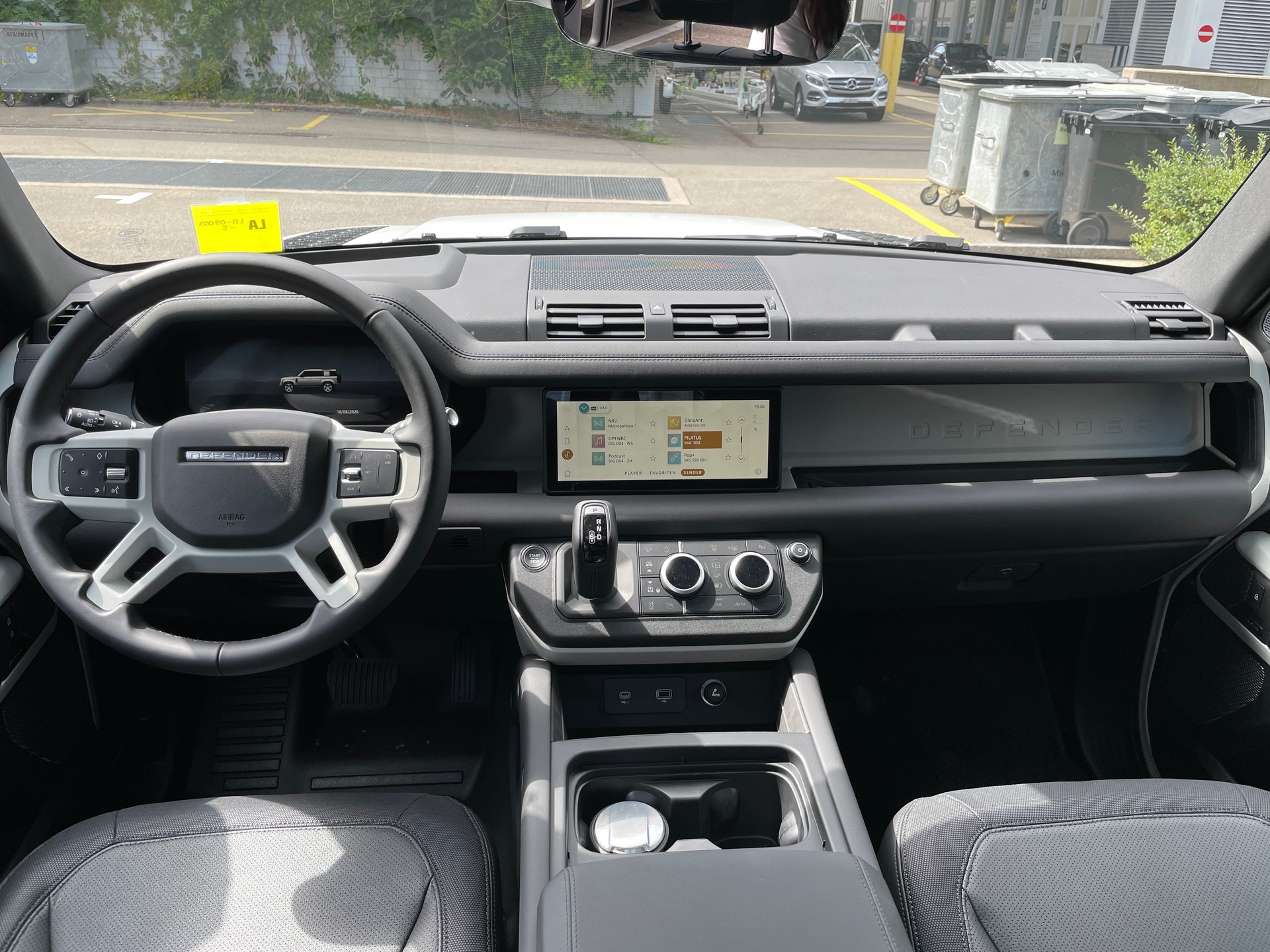 LAND ROVER Defender 110 P400 I6 X-Dynamic SE 3.0 AT8, 7-Sitzer mit AHK-image-21
