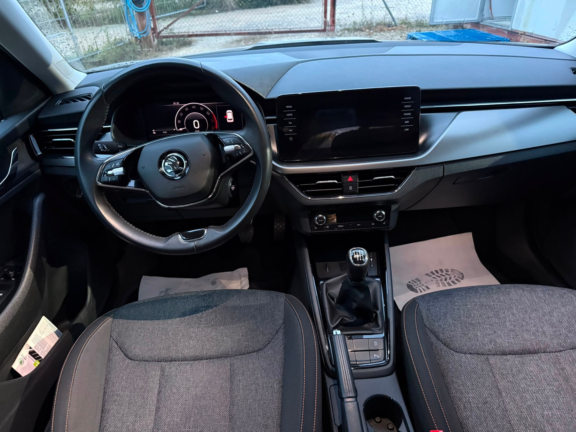 SKODA Kamiq 1.0 TSI Fresh-image-11