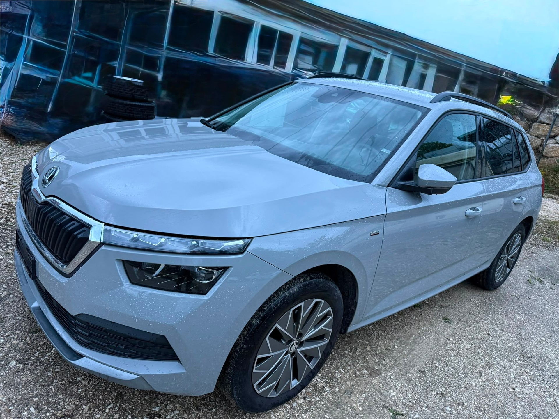 SKODA Kamiq 1.0 TSI Fresh-image-1