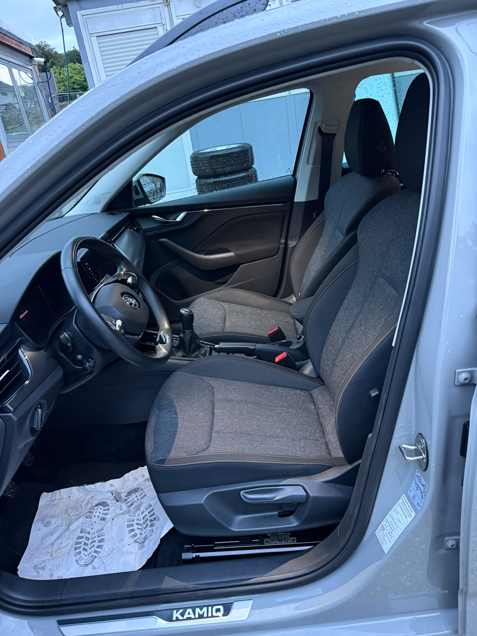 SKODA Kamiq 1.0 TSI Fresh-image-8