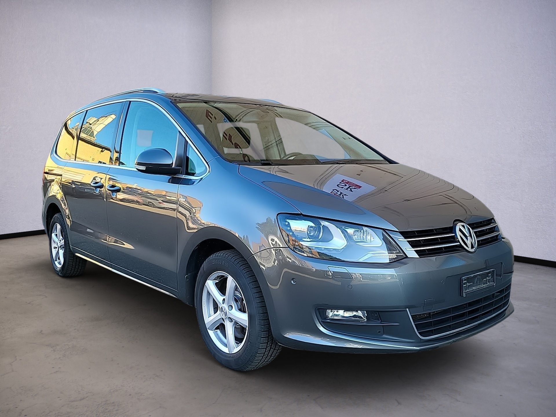 VW Sharan 2.0 TDI BMT Comfortline DSG-image-2