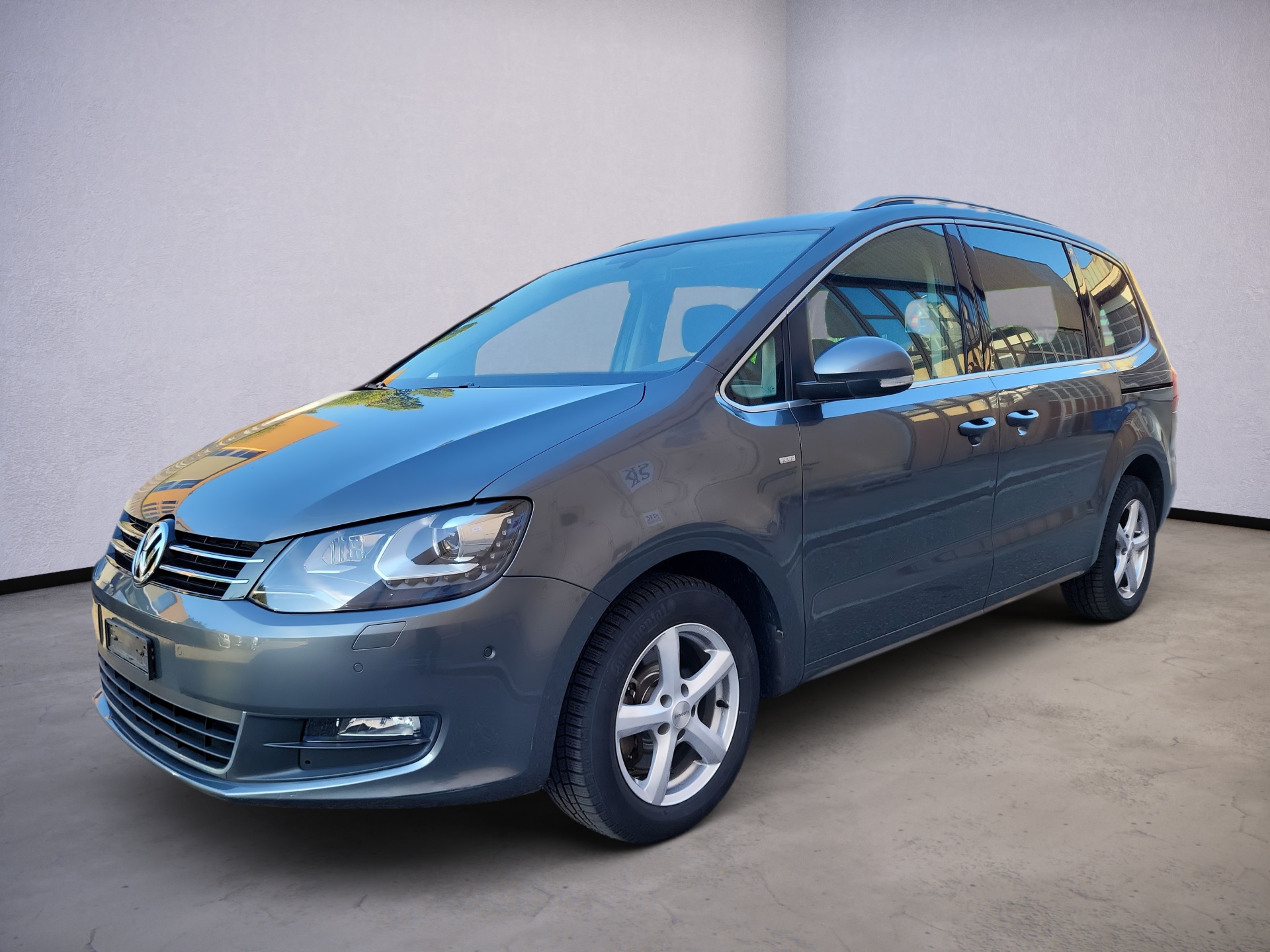 VW Sharan 2.0 TDI BMT Comfortline DSG-image-0