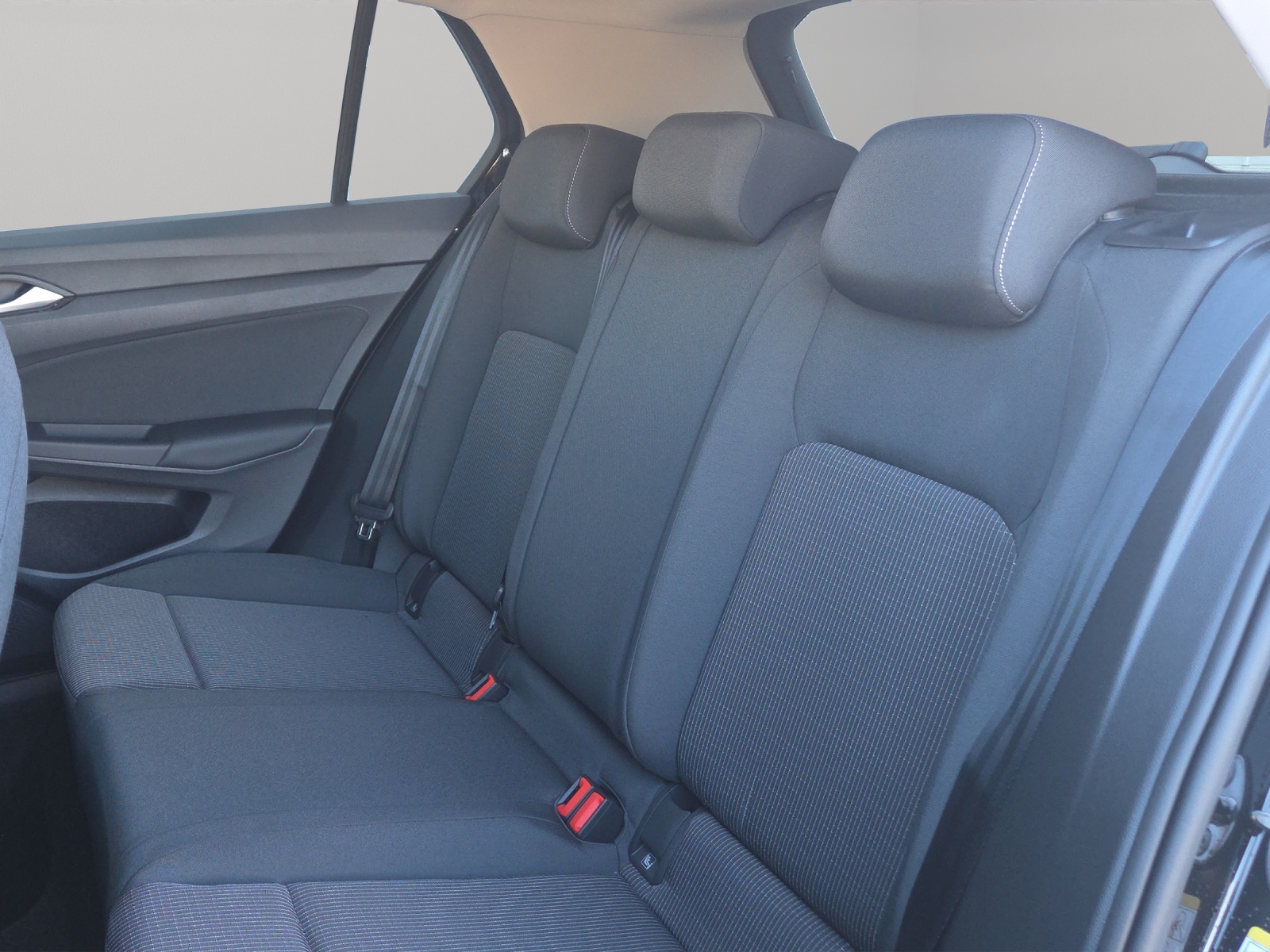 VW Golf 1.5 e TSI mHEV Value DSG-image-8