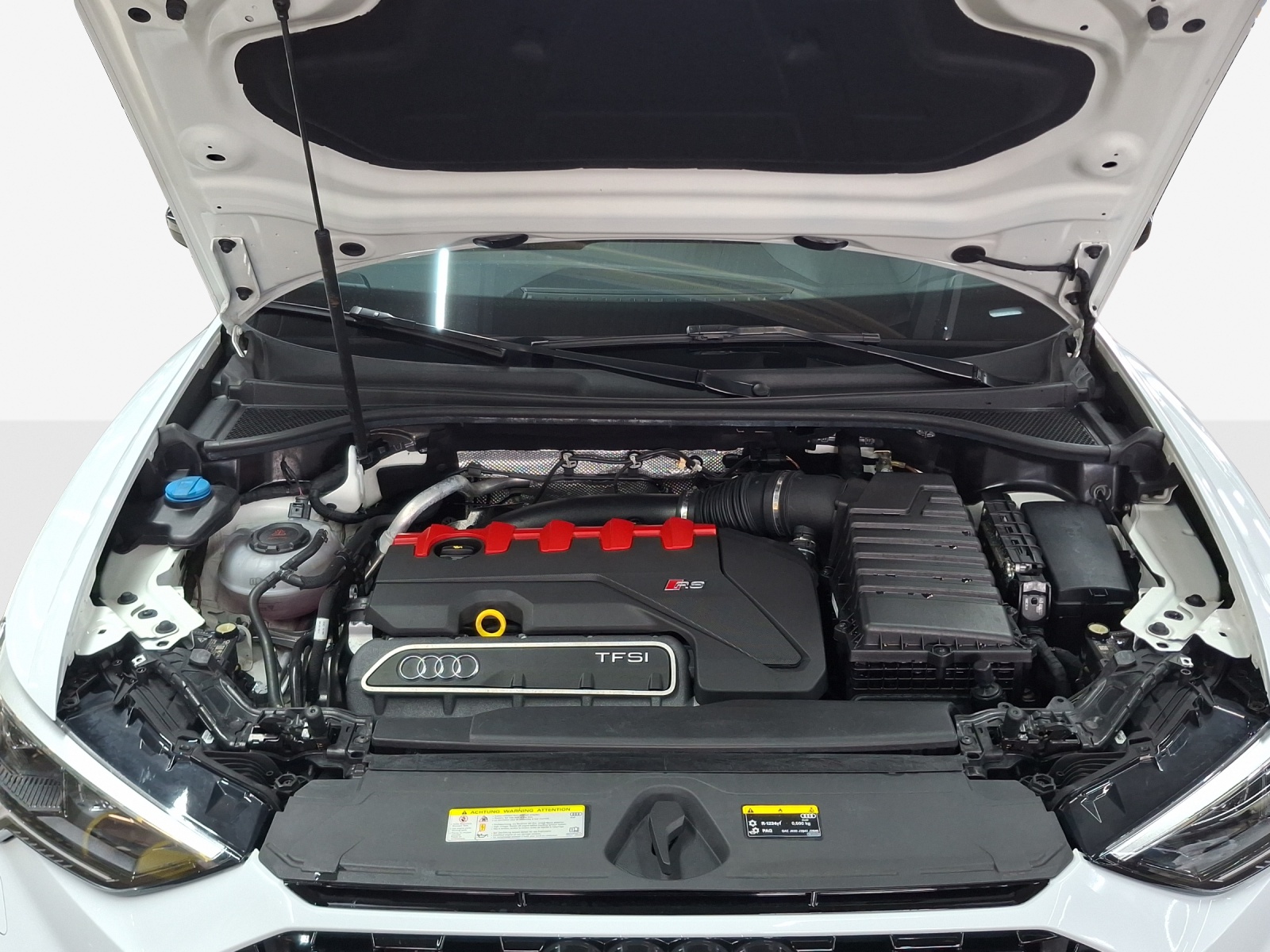 AUDI RS Q3 Sportback quattro S tronic-image-15