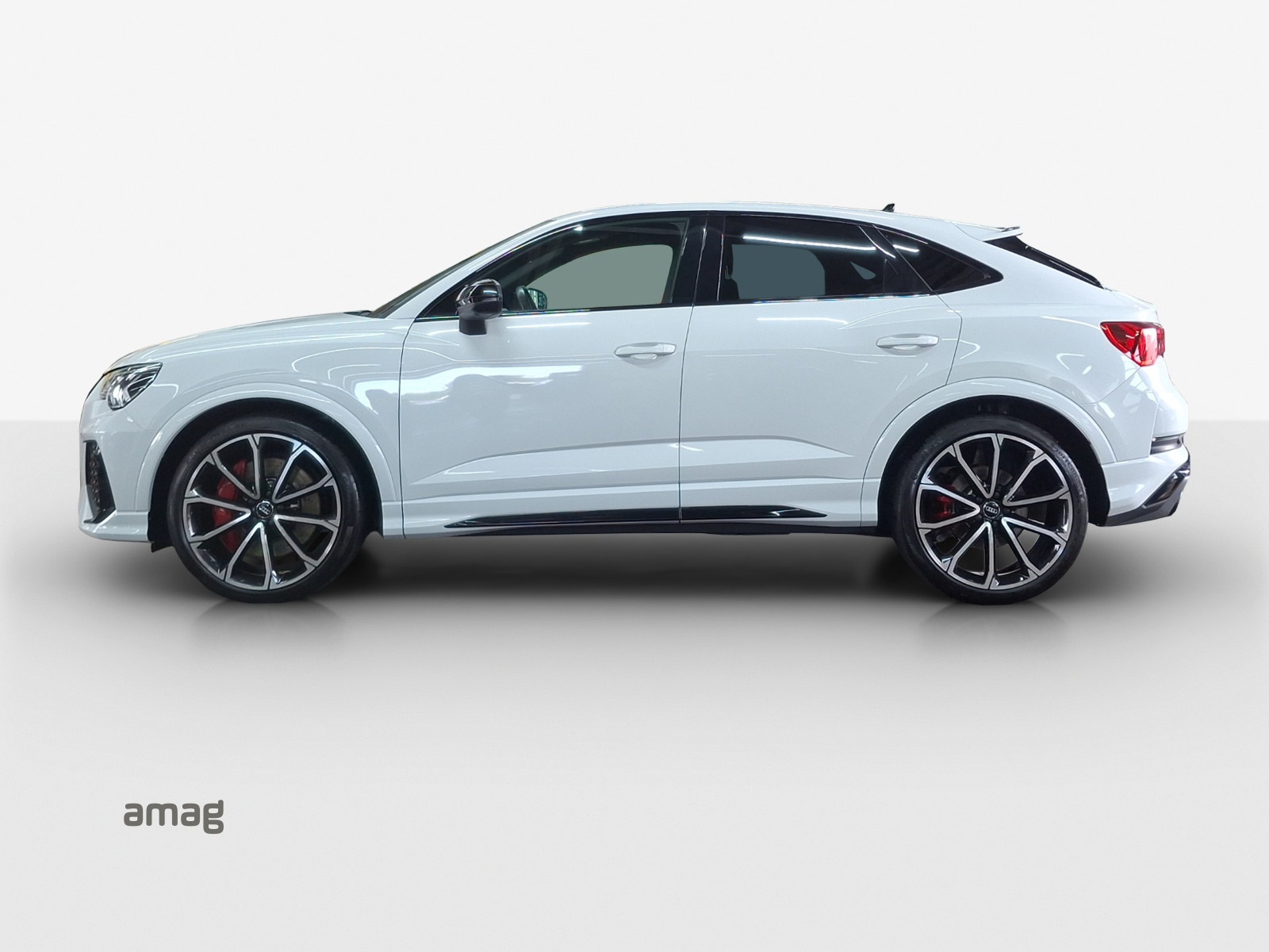 AUDI RS Q3 Sportback quattro S tronic-image-1