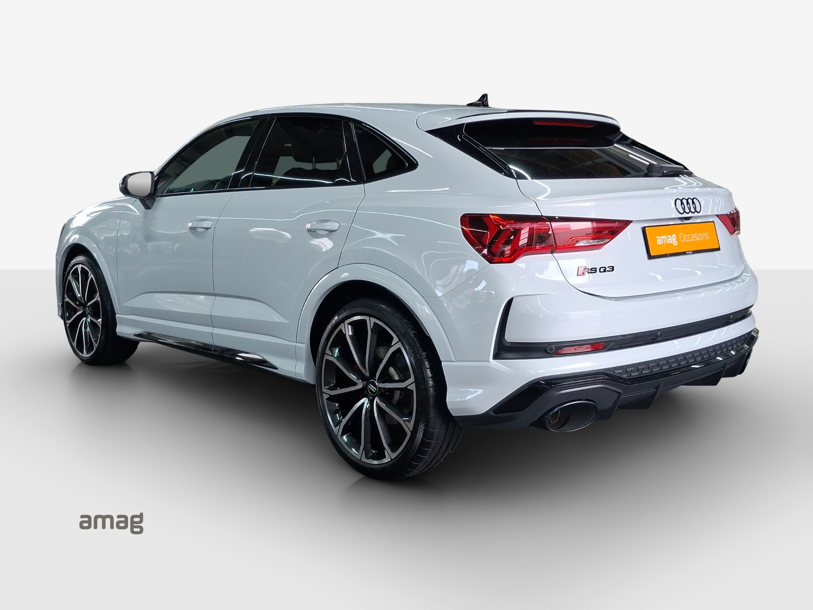 AUDI RS Q3 Sportback quattro S tronic-image-2