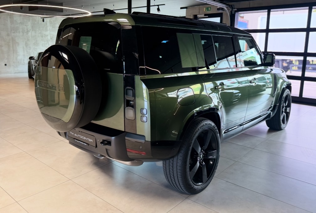 LAND ROVER Defender 110 3.0 D I6 350 X-Dynamic HSE AWD AT8-image-2
