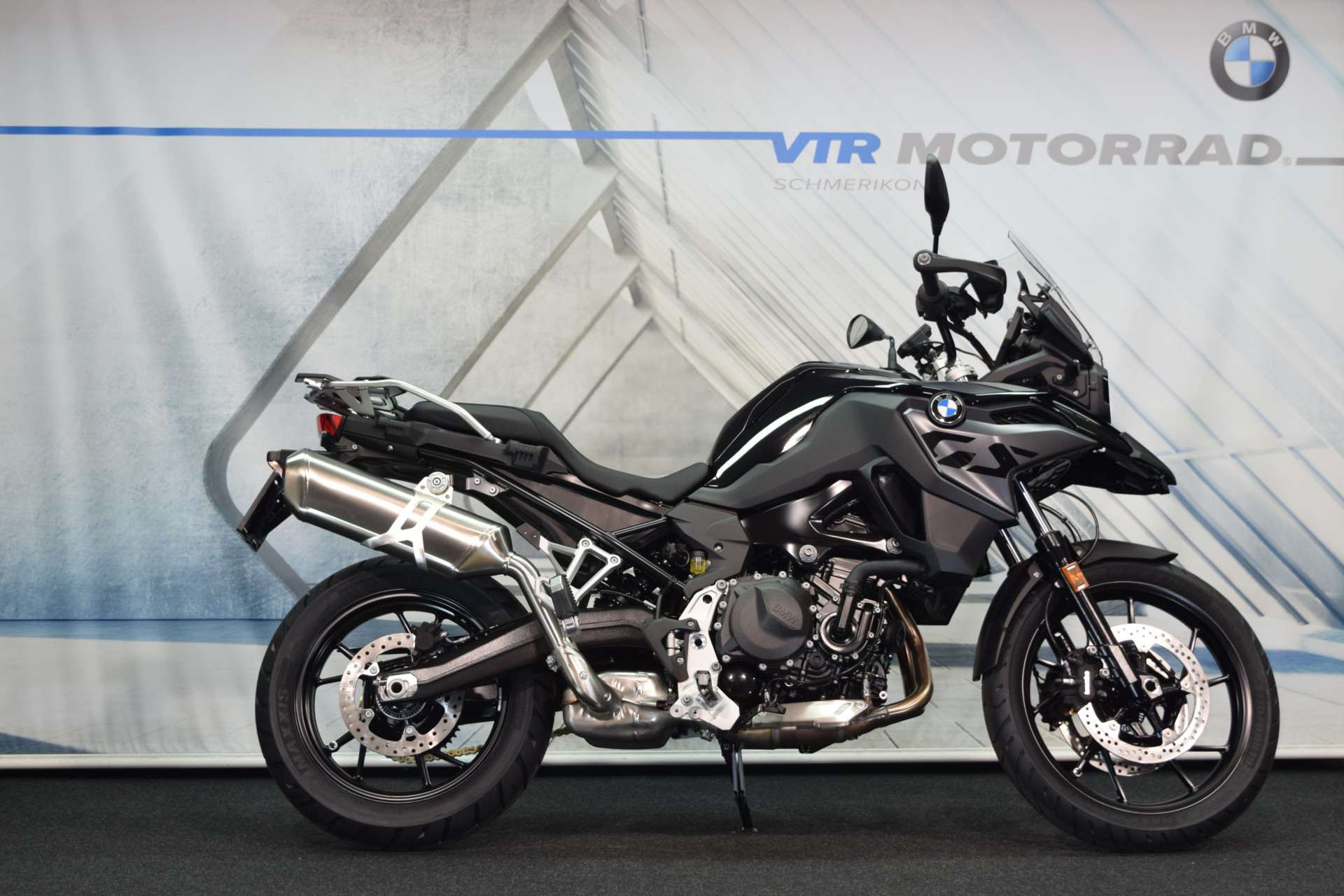 BMW F 800 GS Triple Black Tieferlegung - Sofort verfügbar!-showroom-element-1