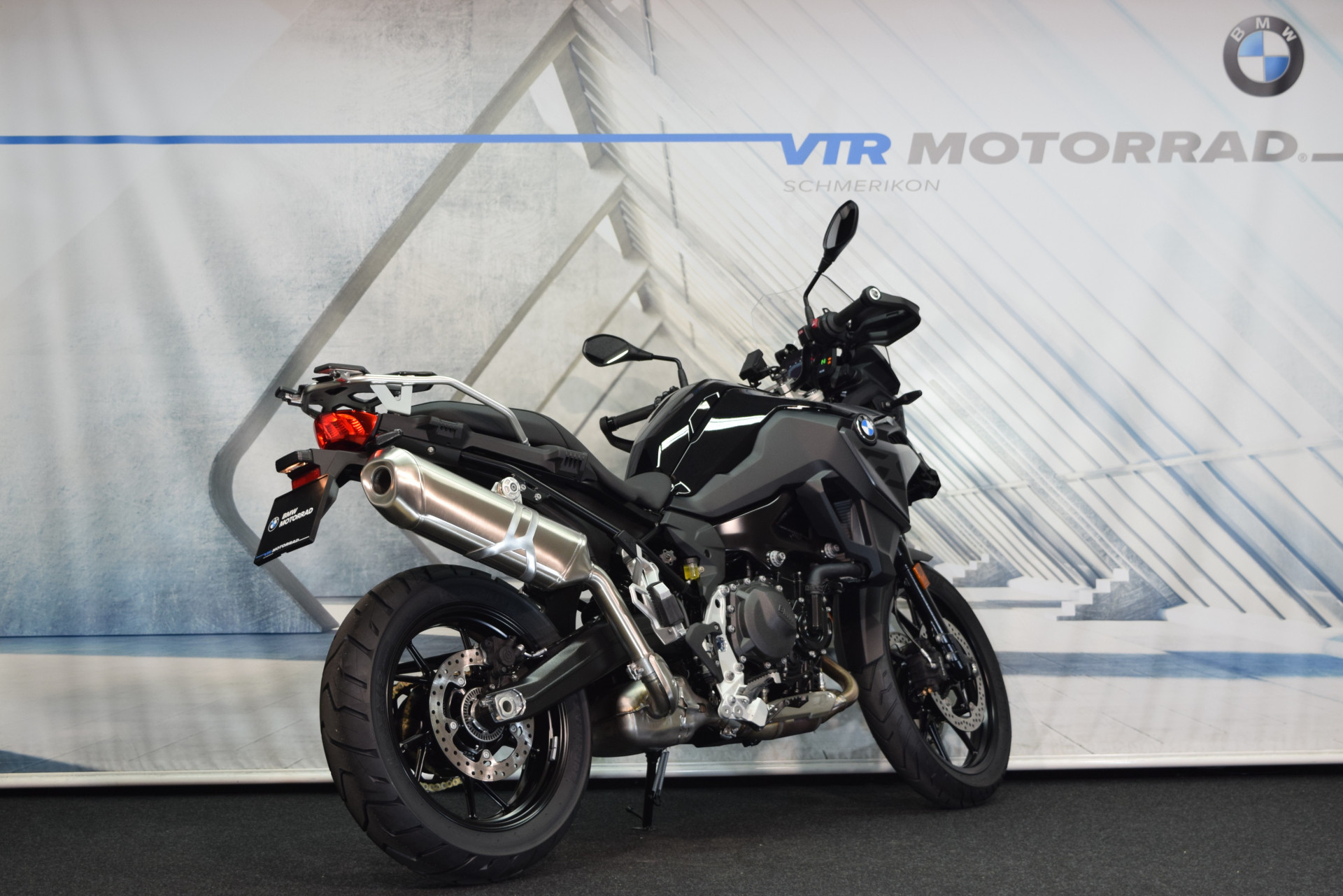 BMW F 800 GS Triple Black Tieferlegung - Sofort verfügbar!-showroom-element-2