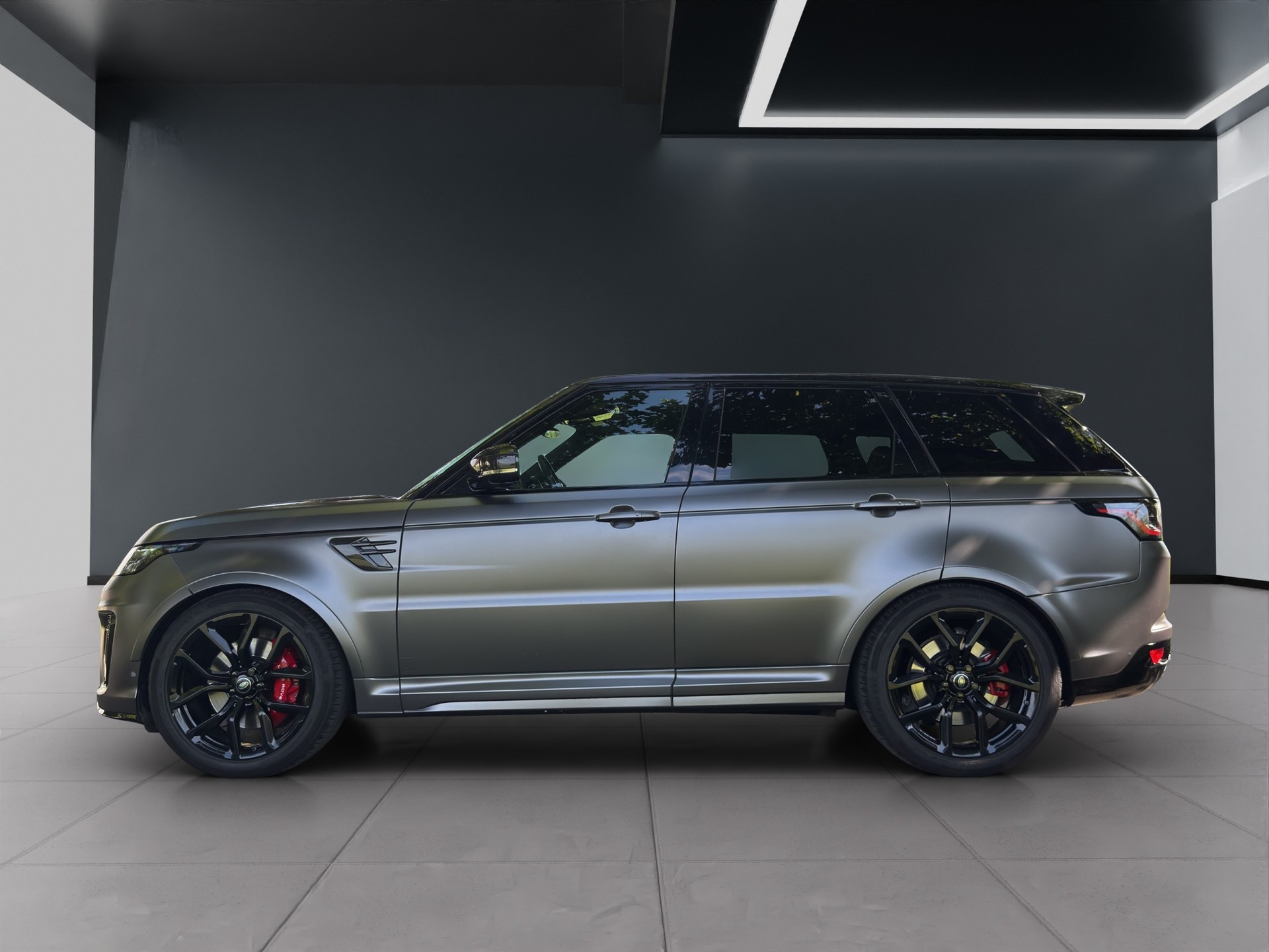 LAND ROVER Range Rover Sport 5.0 V8 S/C SVR Automatic-image-6