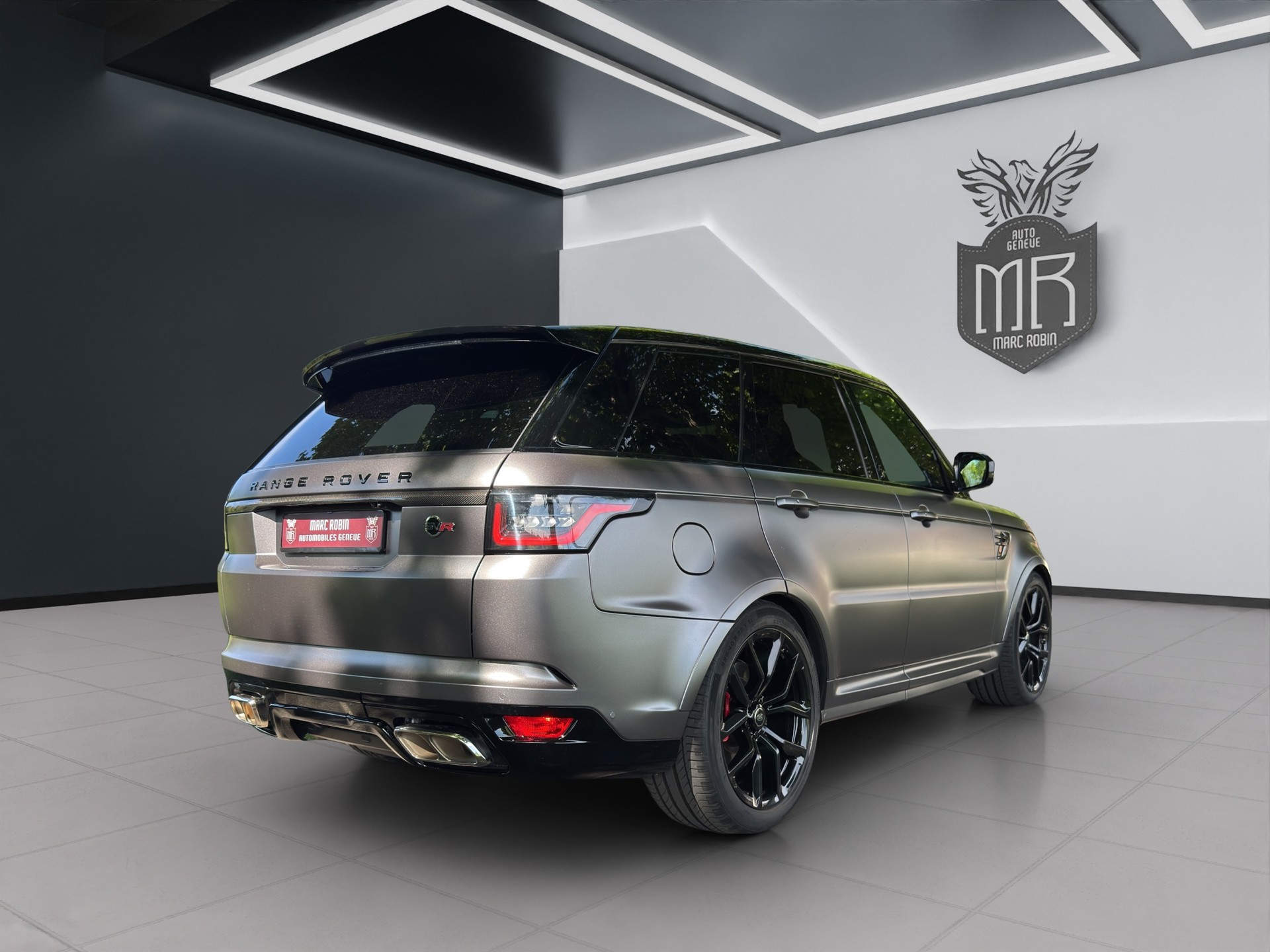 LAND ROVER Range Rover Sport 5.0 V8 S/C SVR Automatic-image-3