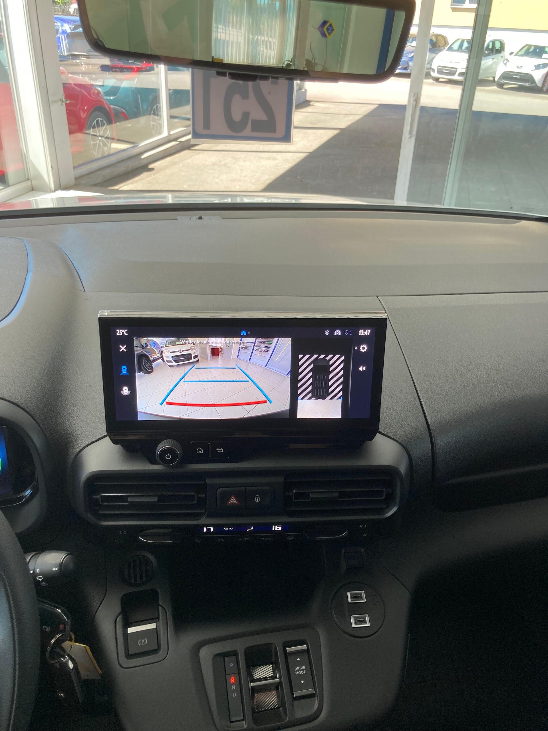 TOYOTA Proace City Van EV 50 kWh Advanced Medium-image-10