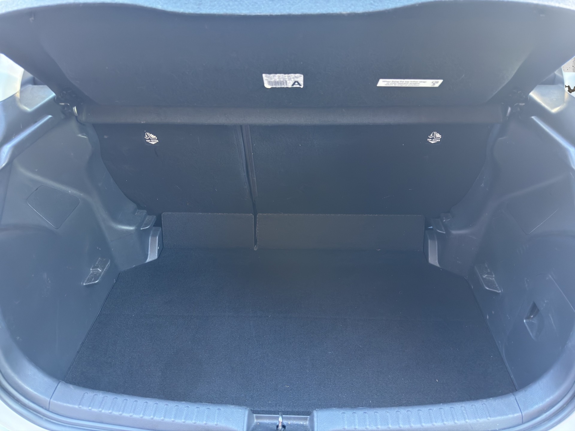 TOYOTA Yaris 1.5 Comfort e-CVT-image-14