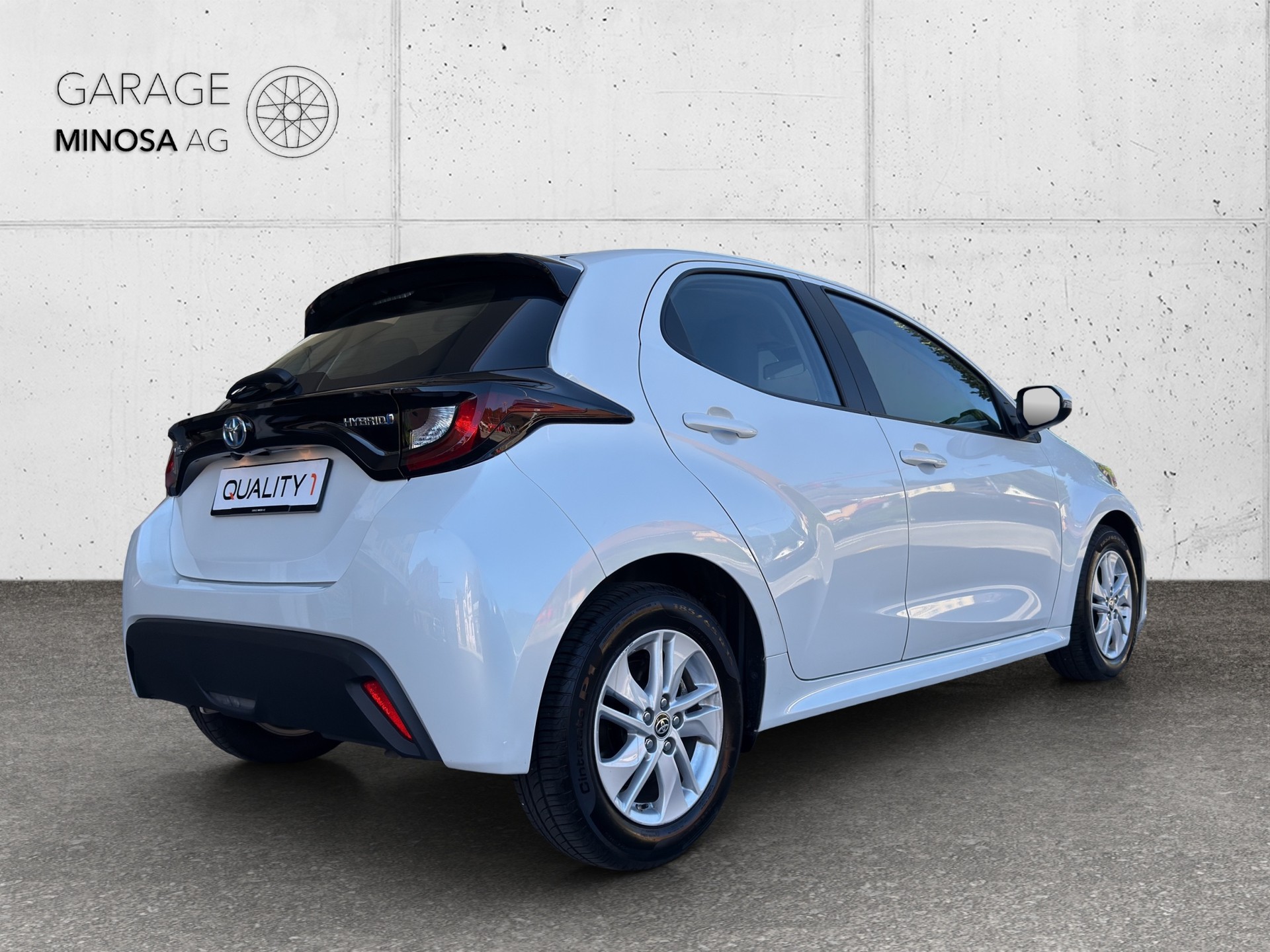 TOYOTA Yaris 1.5 Comfort e-CVT-image-5