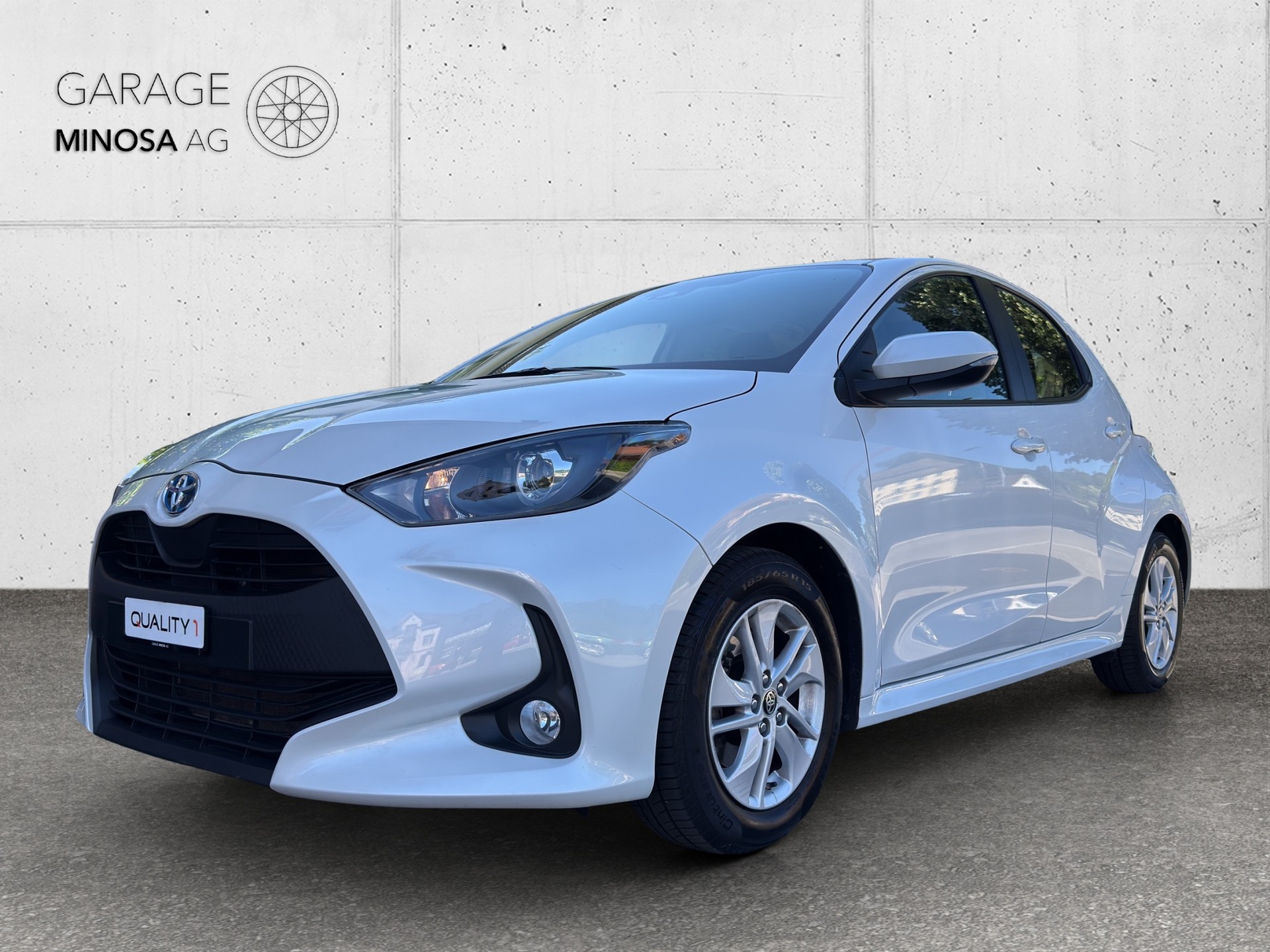 TOYOTA Yaris 1.5 Comfort e-CVT-image-0