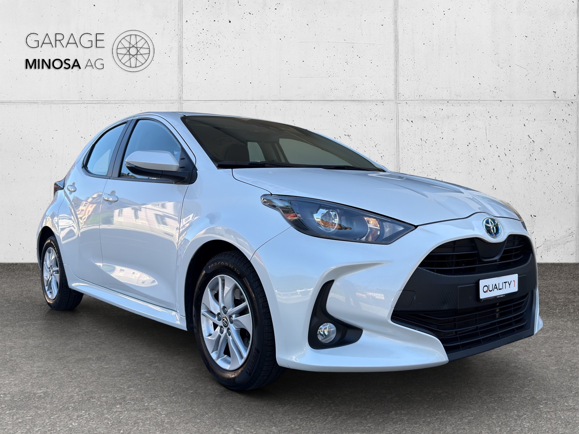 TOYOTA Yaris 1.5 Comfort e-CVT-image-8