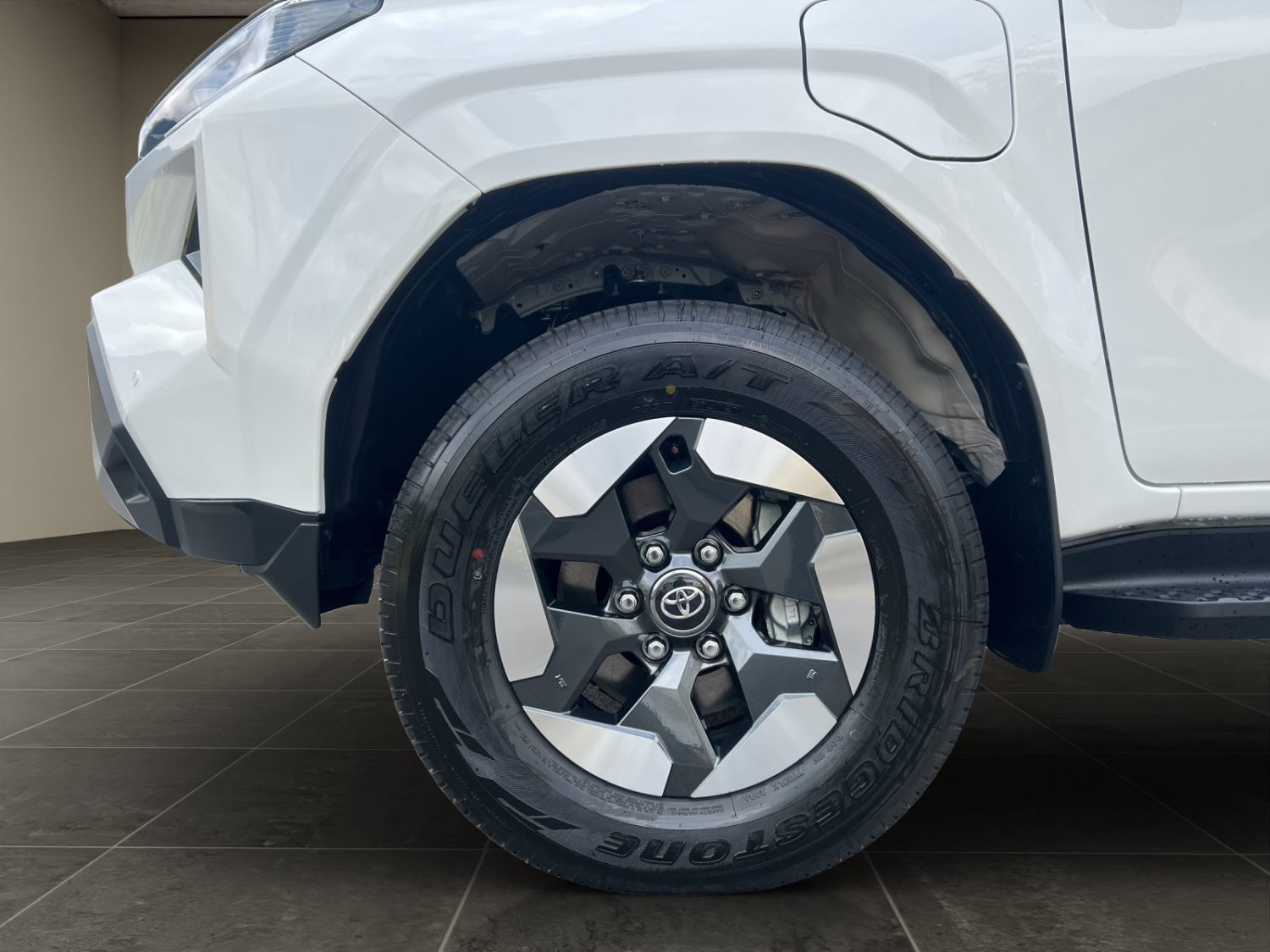 TOYOTA Hilux Double Cab.-Pick-up 59KWh Style-image-21