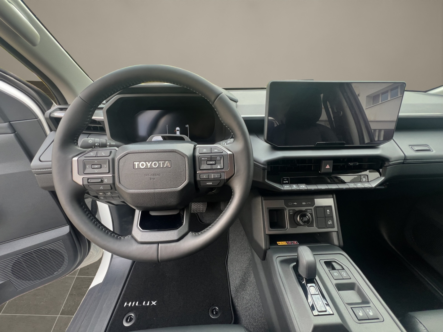 TOYOTA Hilux Double Cab.-Pick-up 59KWh Style-image-11