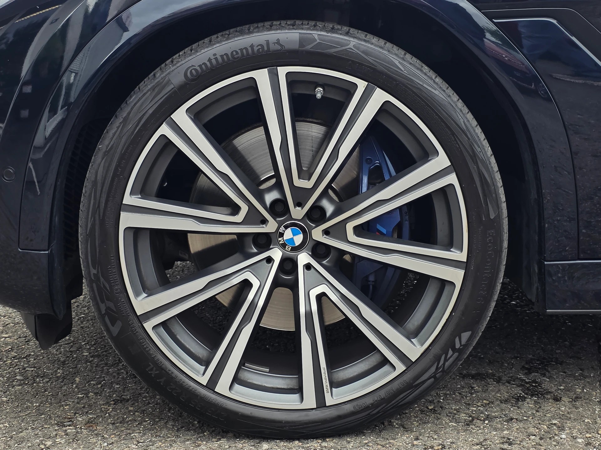 BMW X6 xDrive 48V 40d Steptronic M Sport ** Vollausstattung ** 22Zoll **-image-25